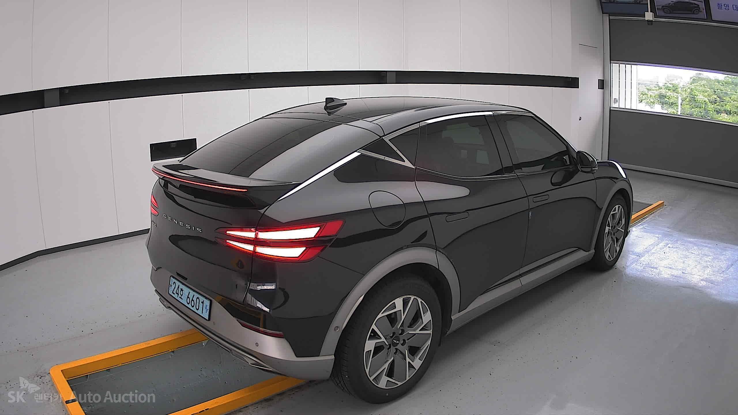 2022 - genesis gv60