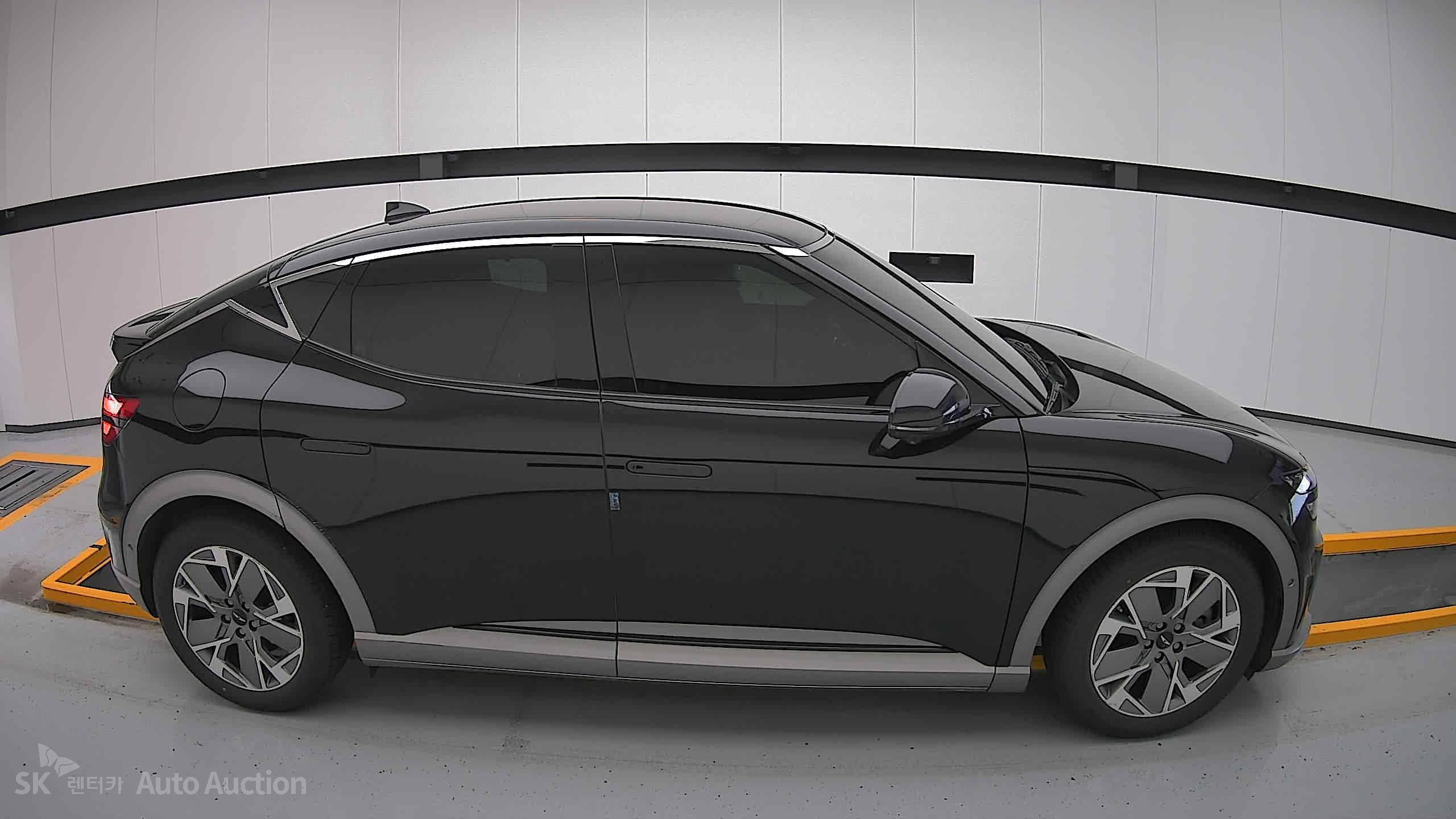 2022 - genesis gv60