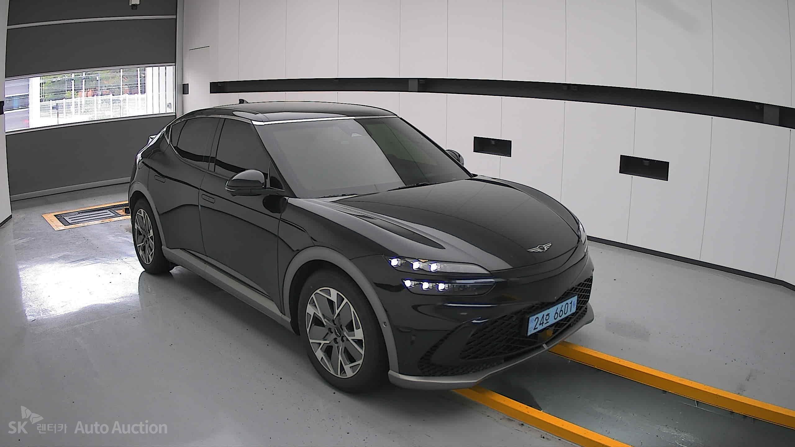 2022 - genesis gv60