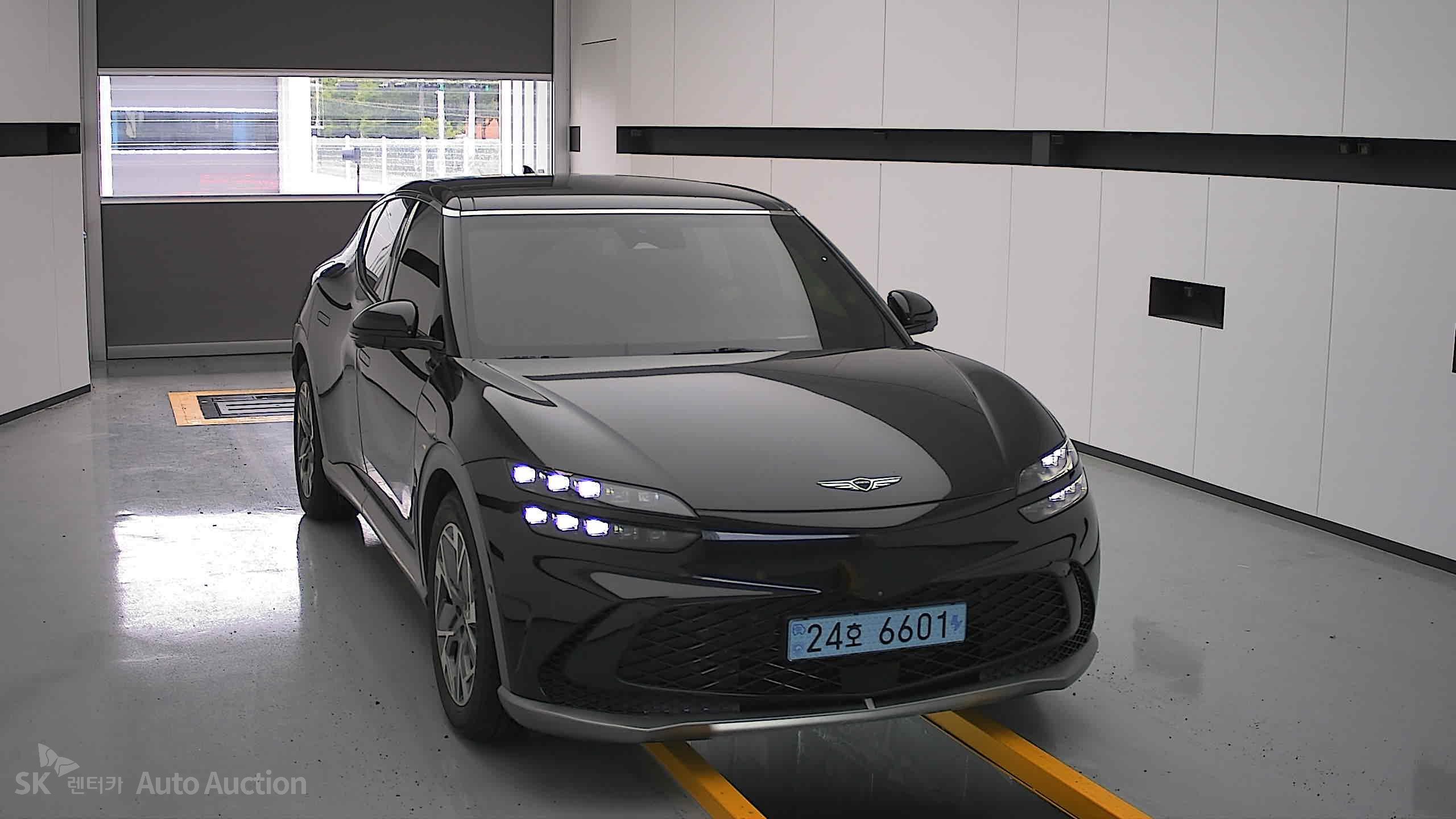 2022 - genesis gv60