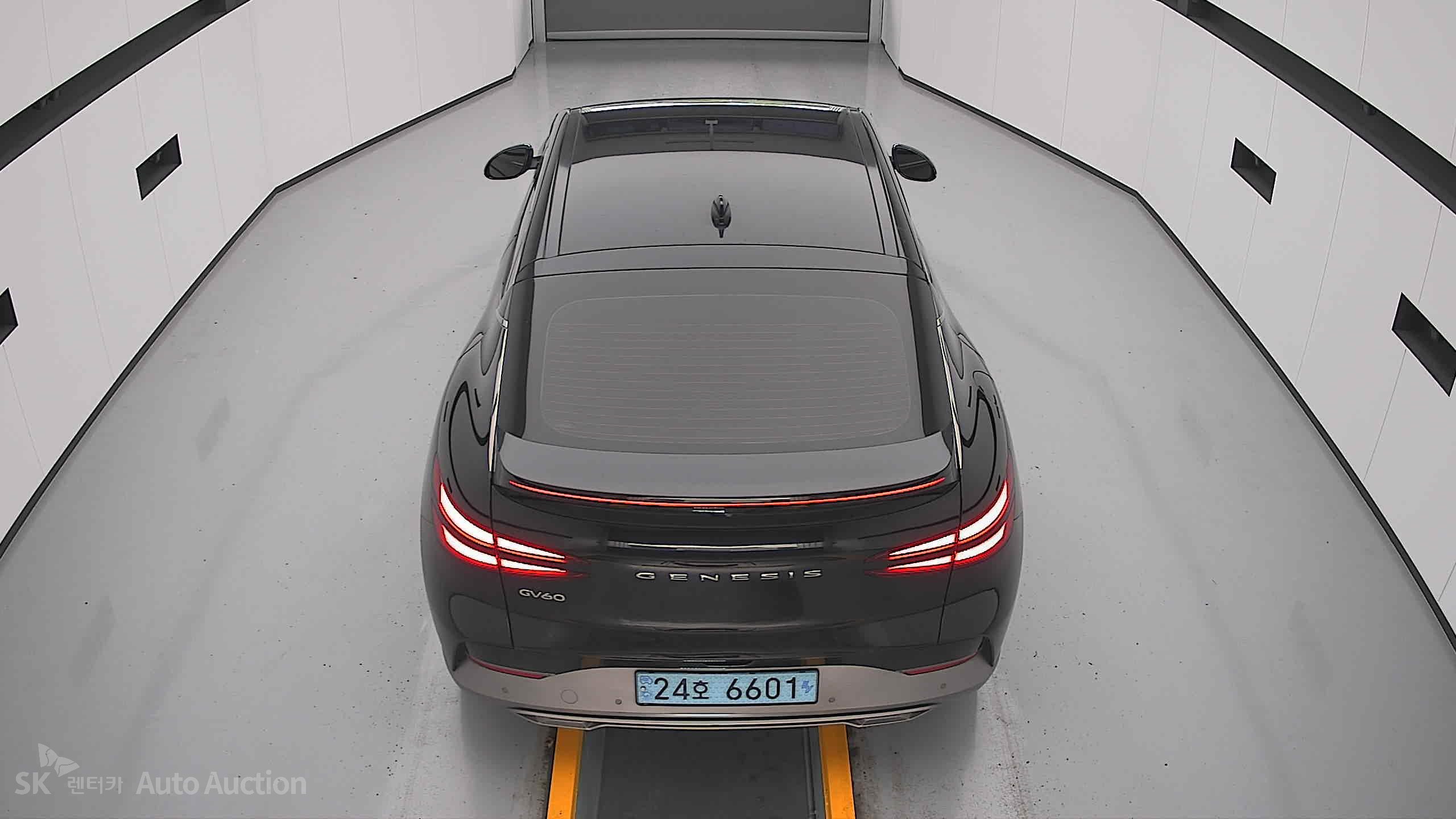 2022 - genesis gv60