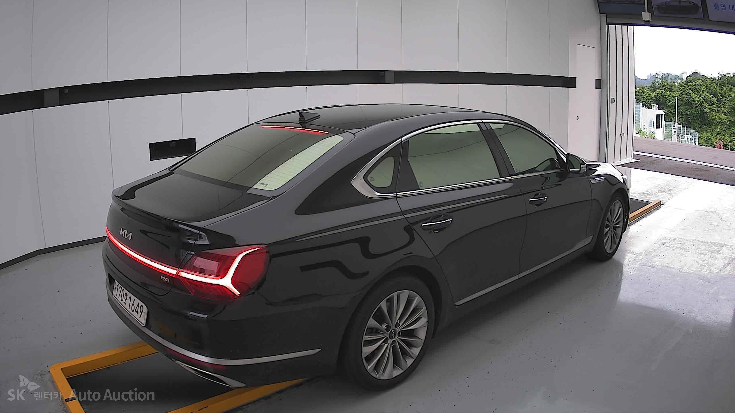 2022 - kia k9