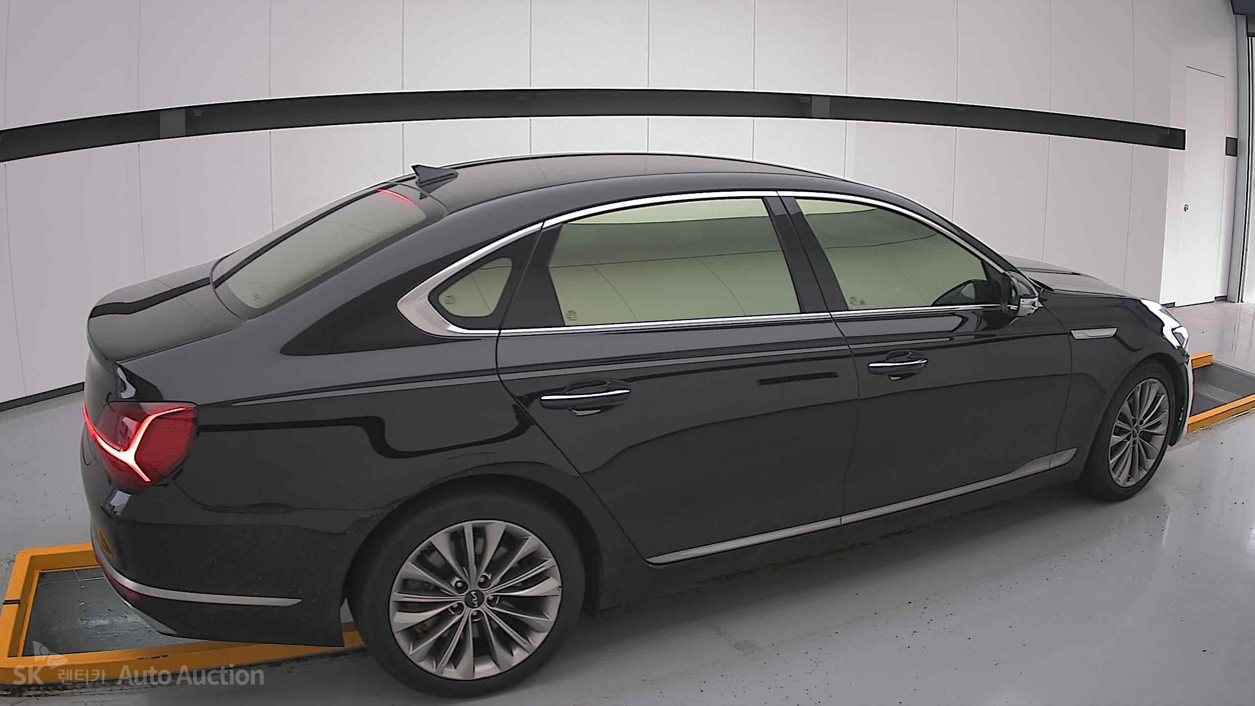 2022 - kia k9
