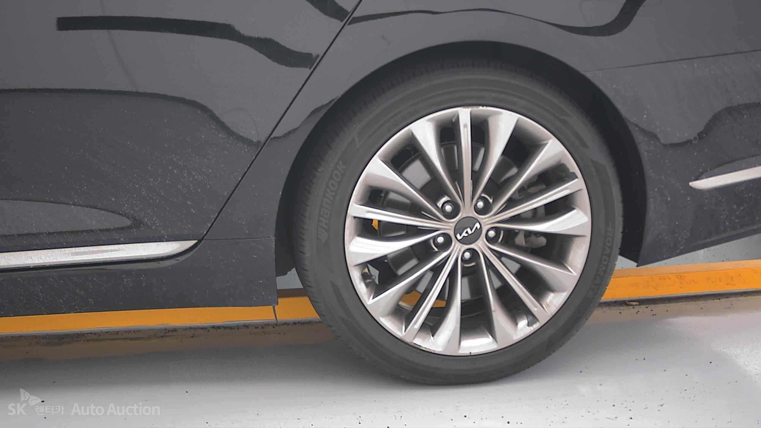 2022 - kia k9