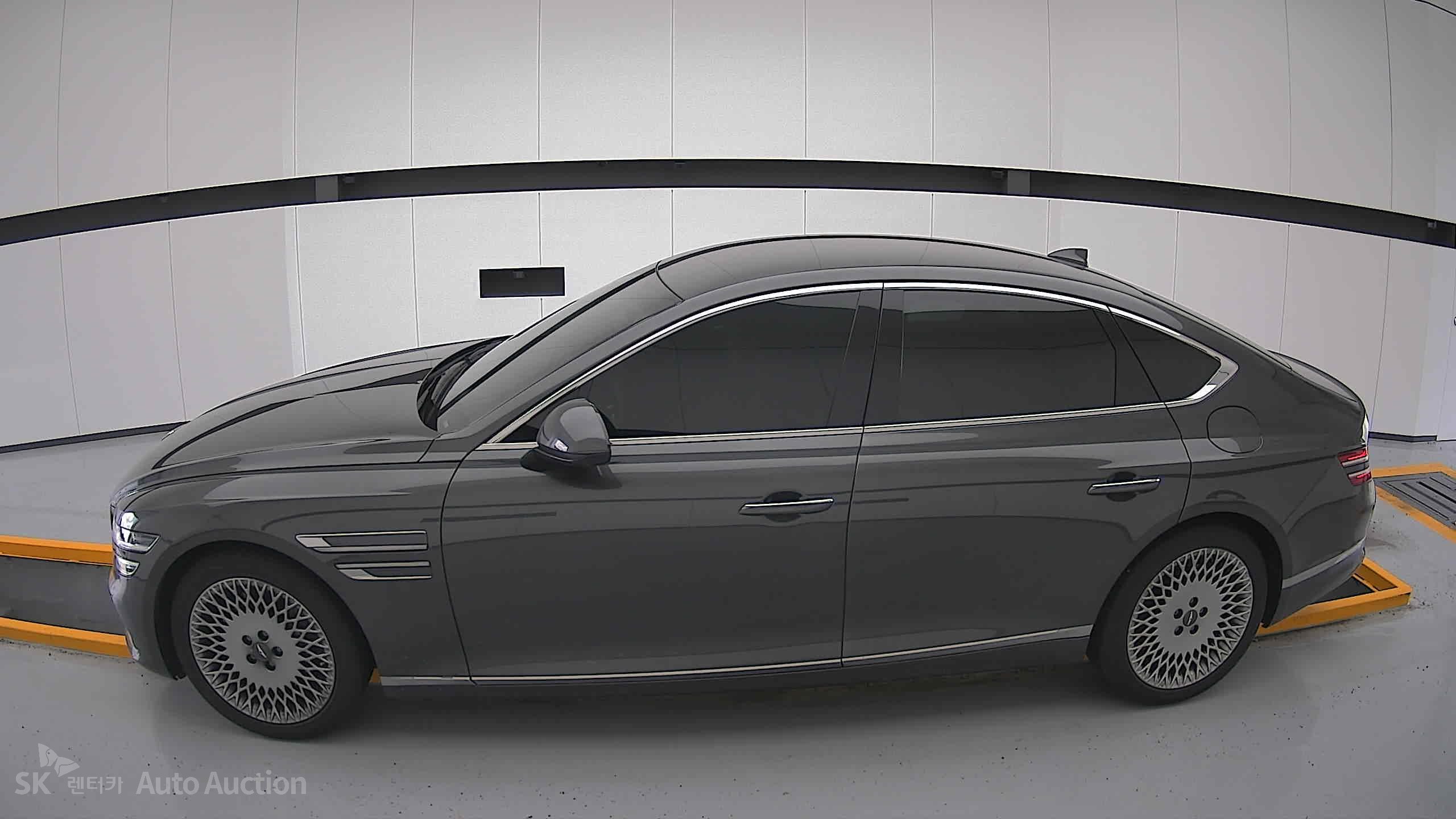 2022 - genesis g80