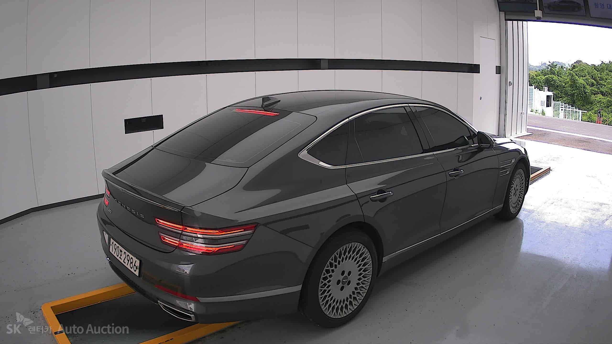 2022 - genesis g80