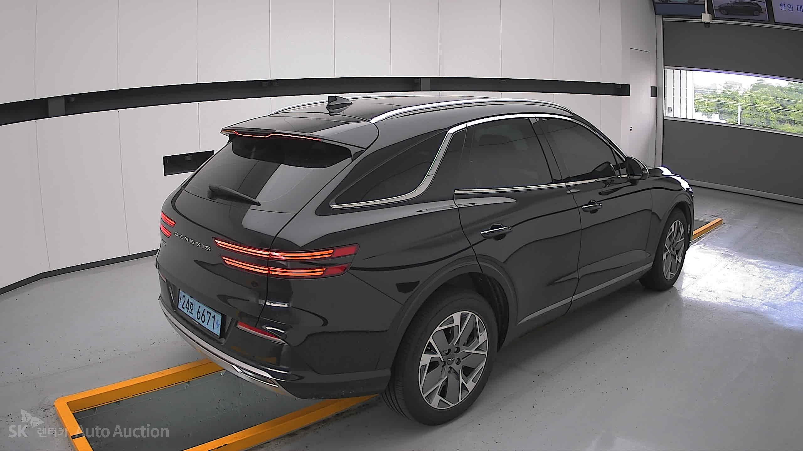 جينيسيس Egv70 2022 — صورة 17