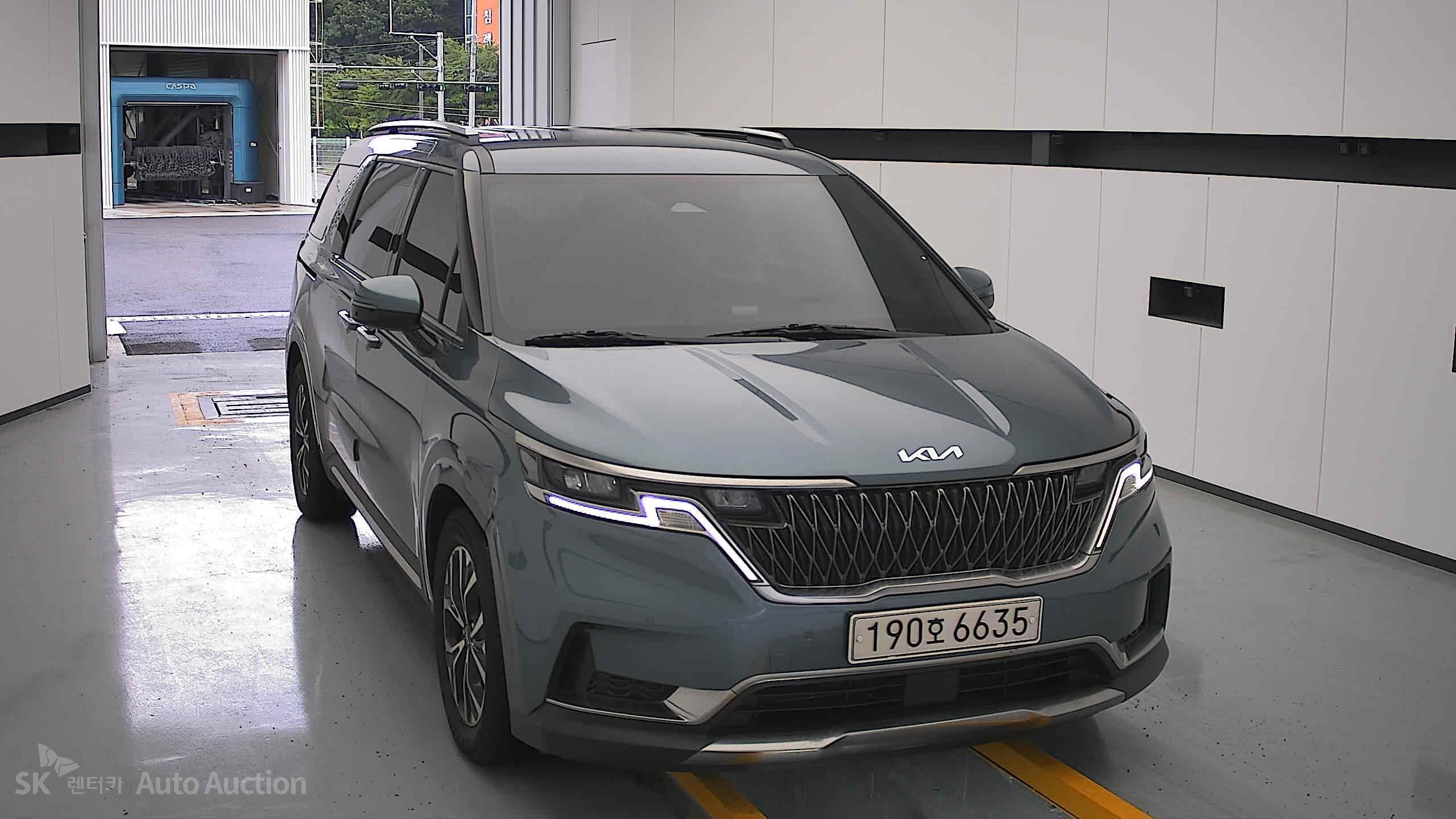 2023 - kia carnival