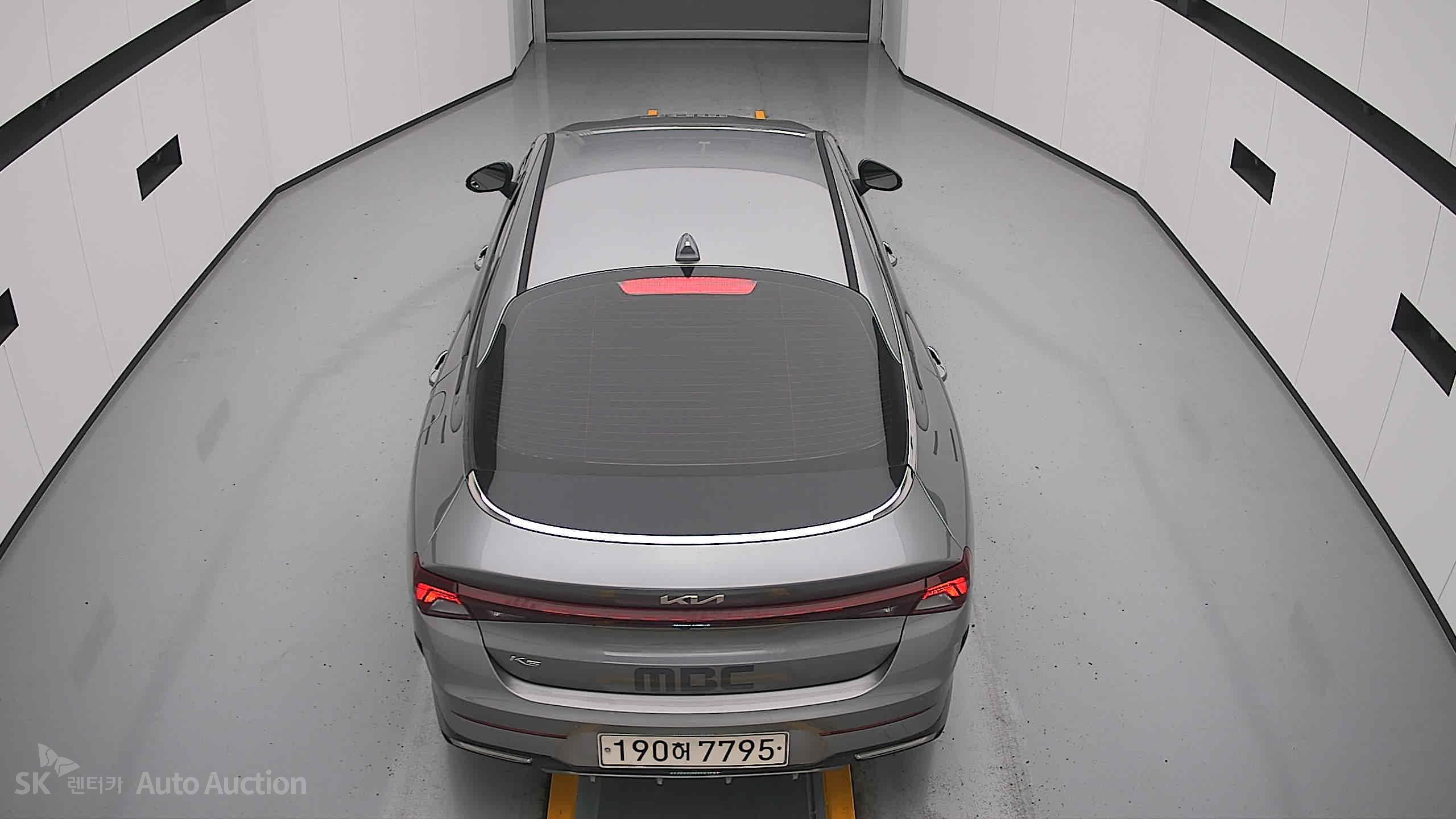 2022 - kia k5
