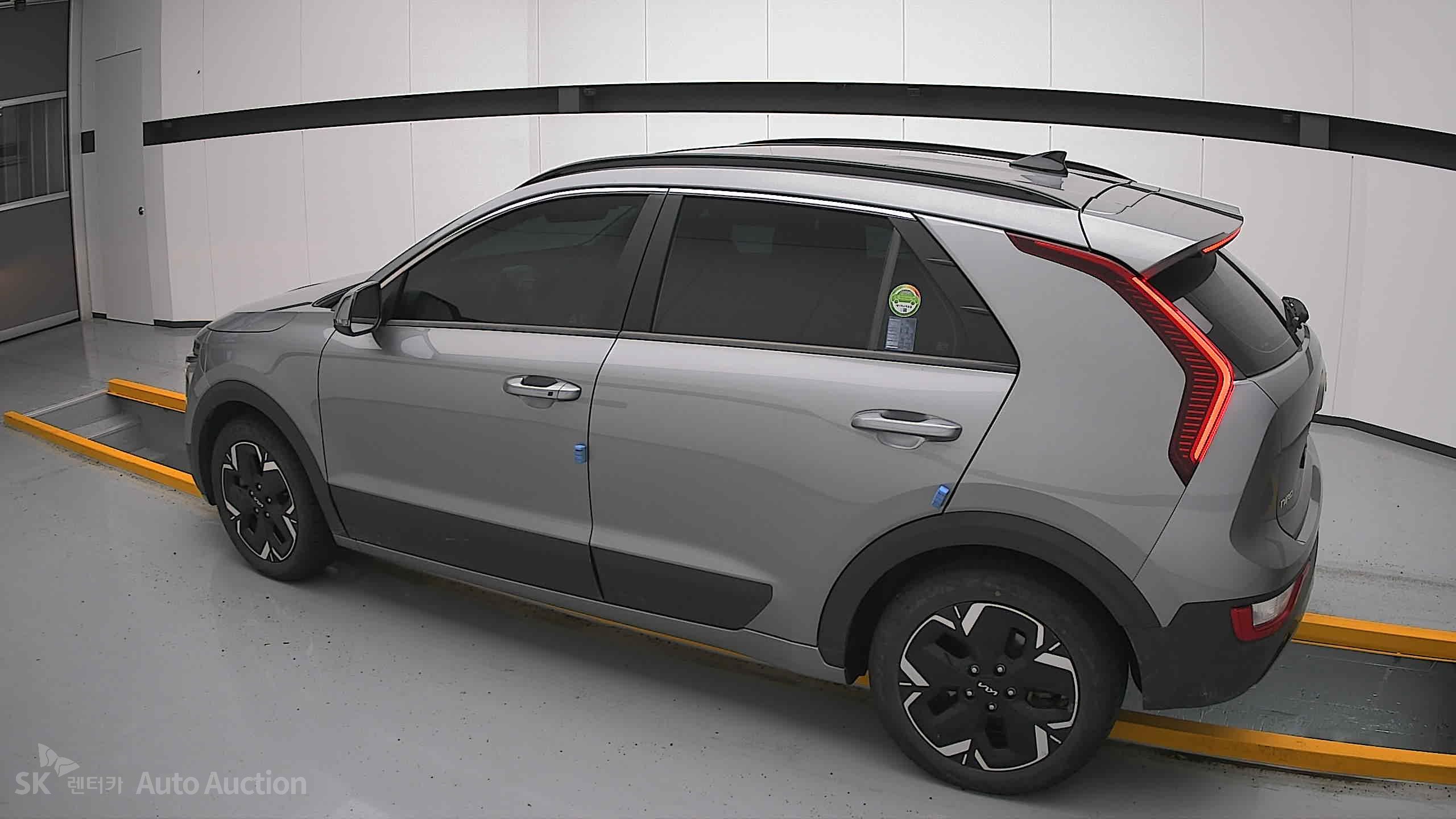 2023 - kia niro ev