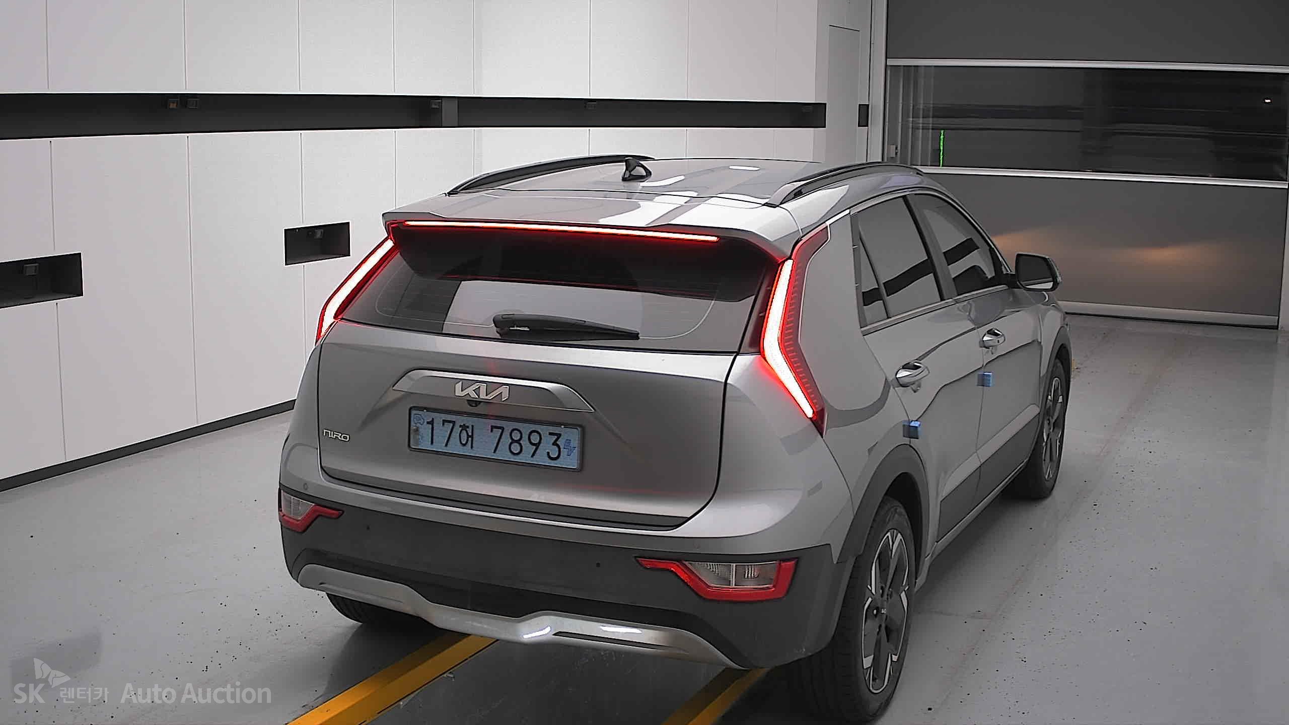 2023 - kia niro ev