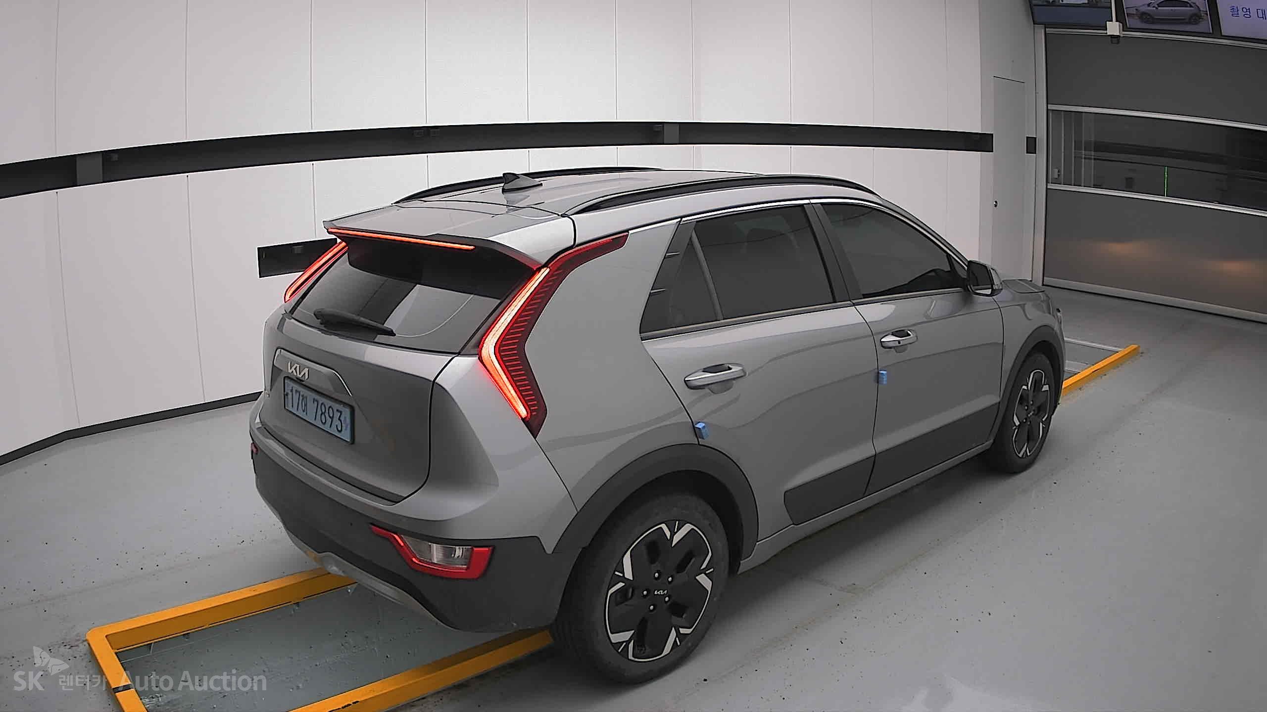 2023 - kia niro ev