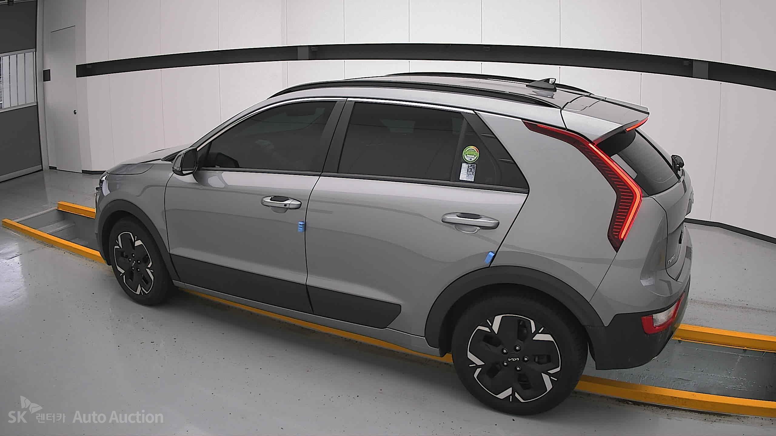 2023 - kia niro ev