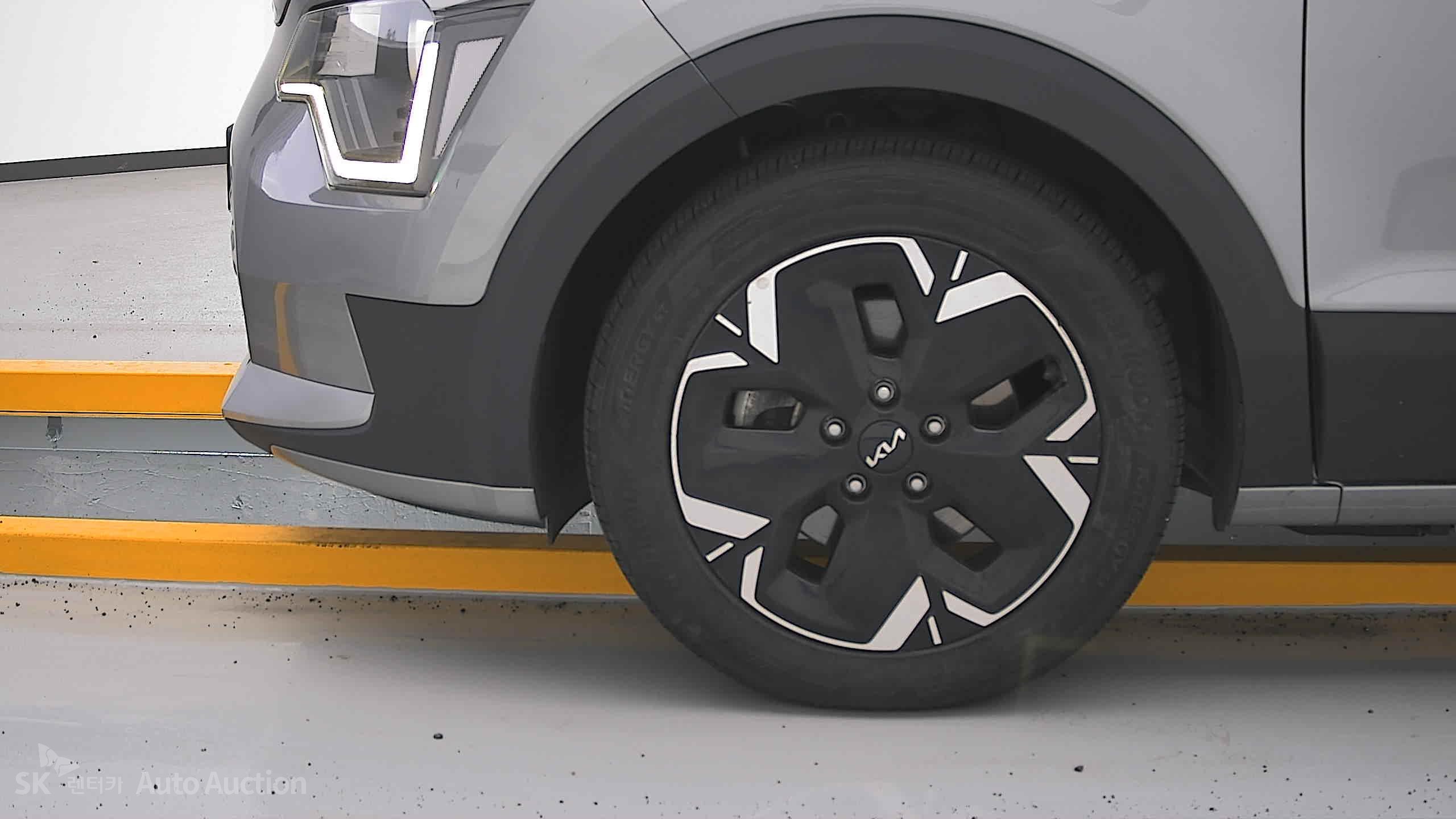 2023 - kia niro ev