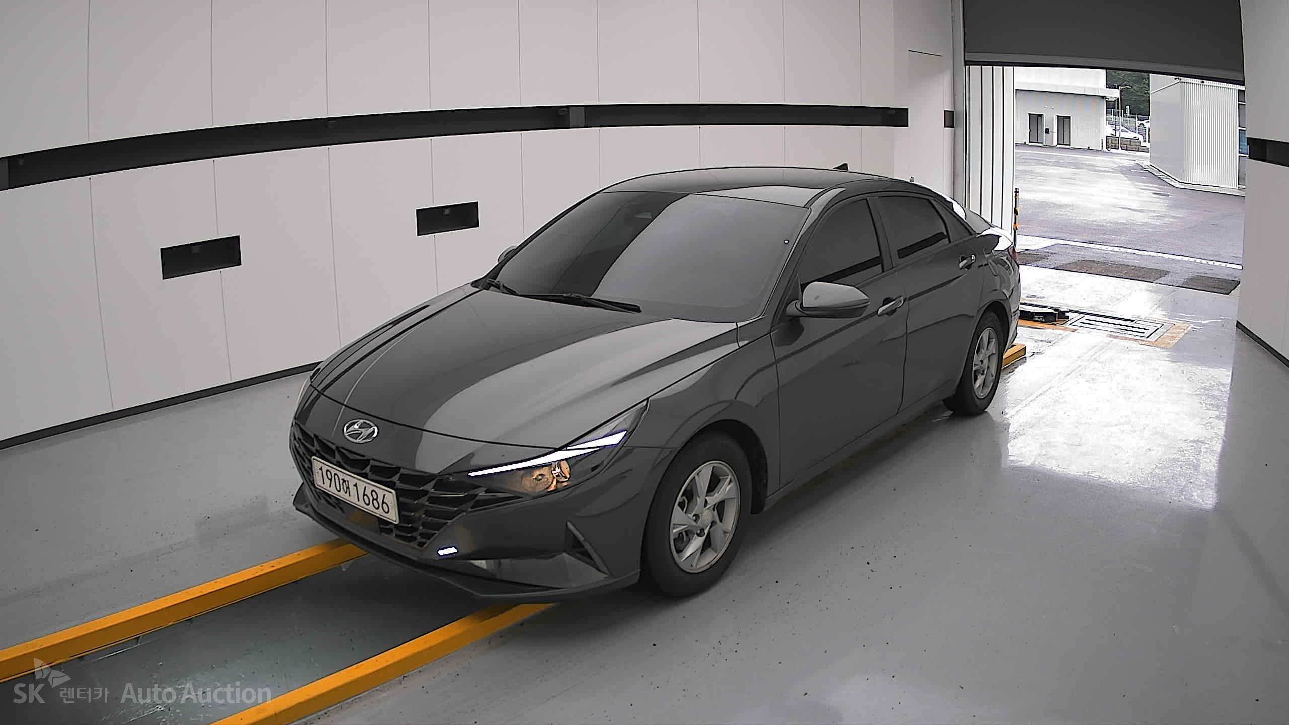 2021 - hyundai avante