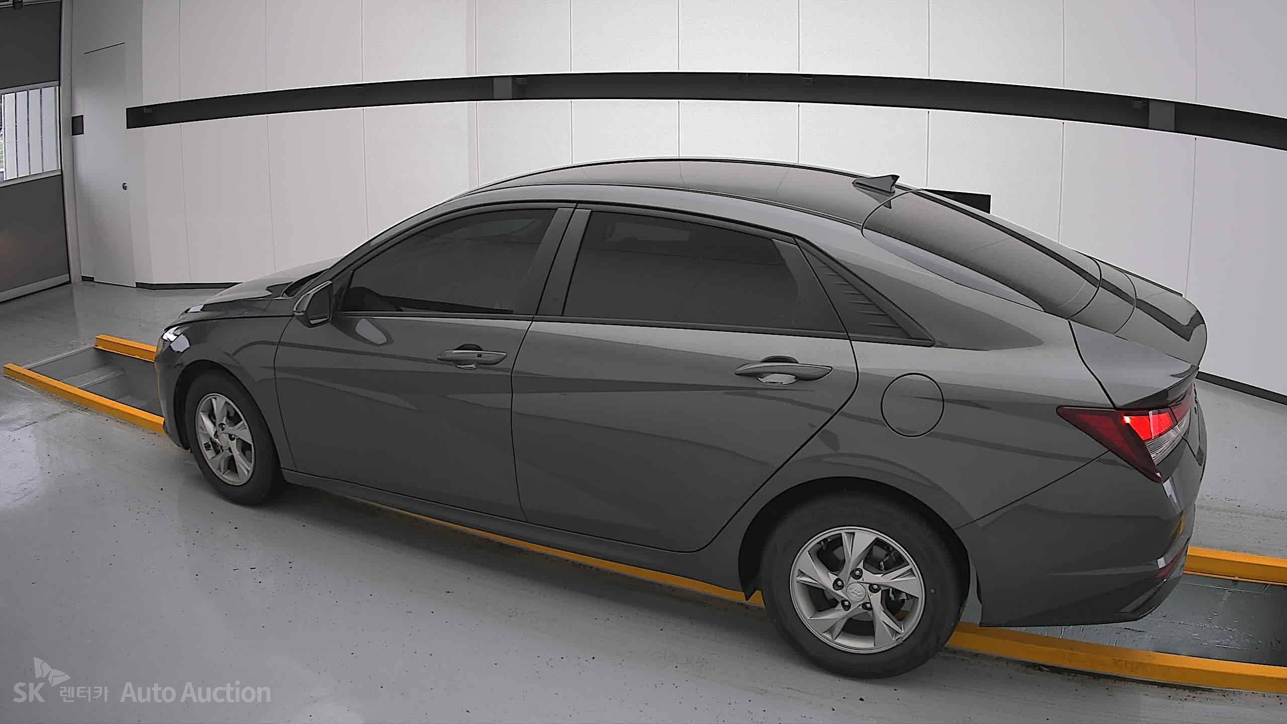 2021 - hyundai avante