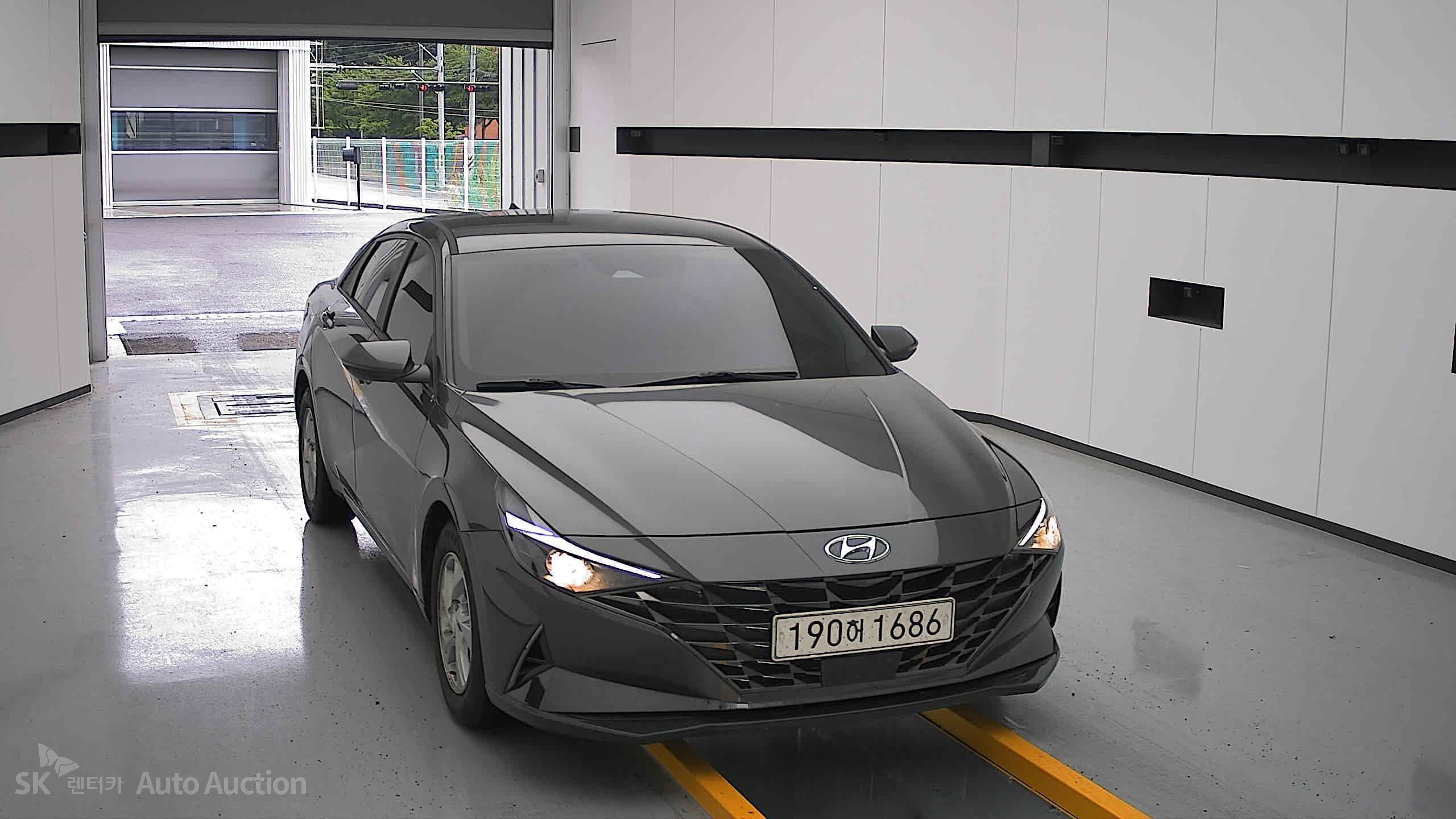 2021 - hyundai avante