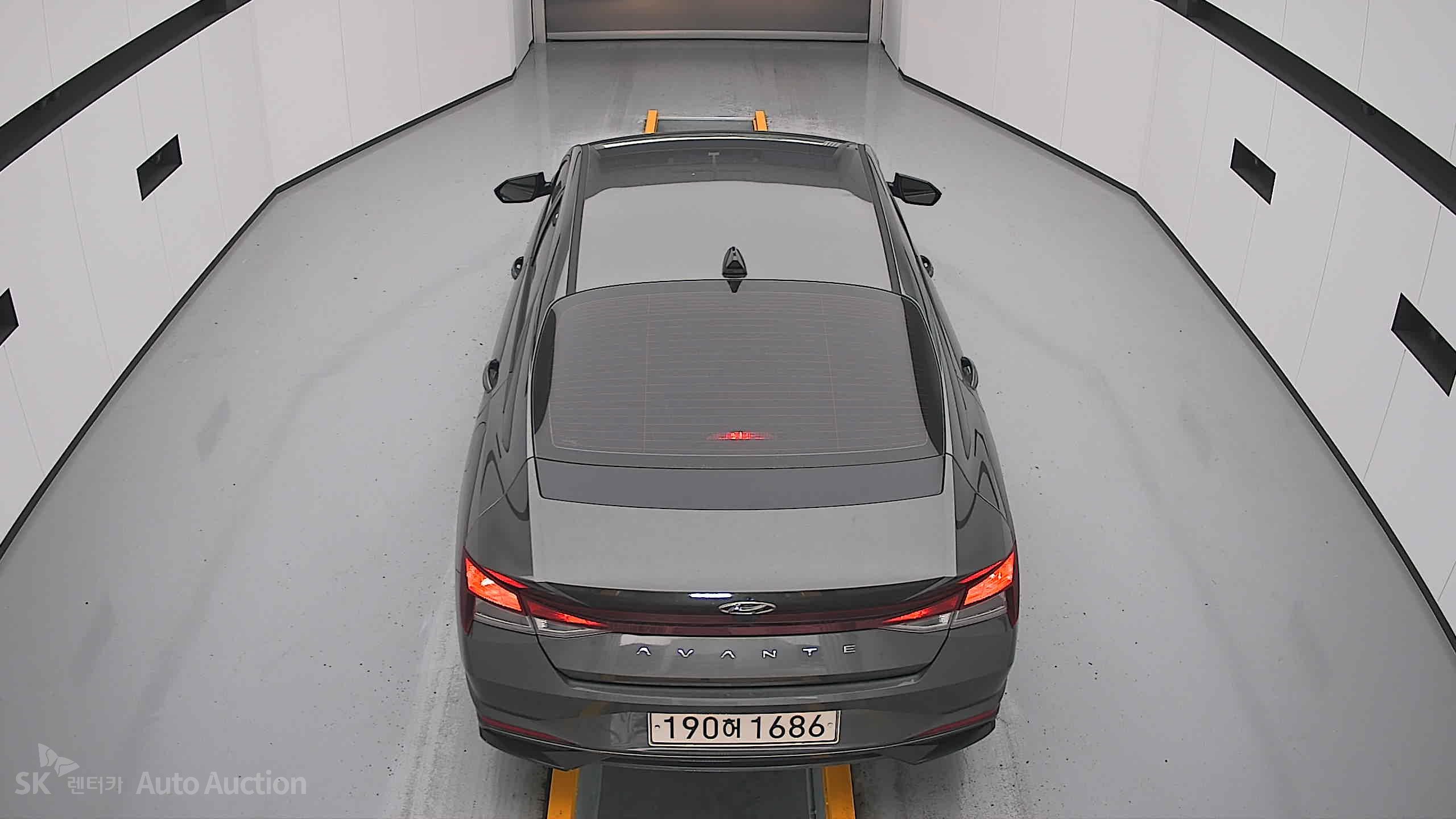 2021 - hyundai avante