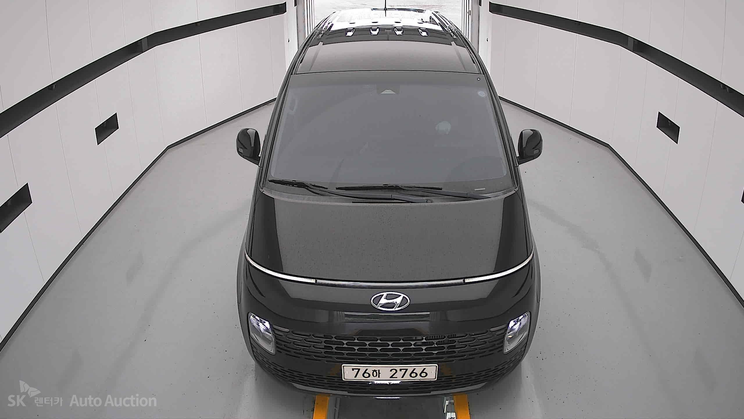 2022 - hyundai staria