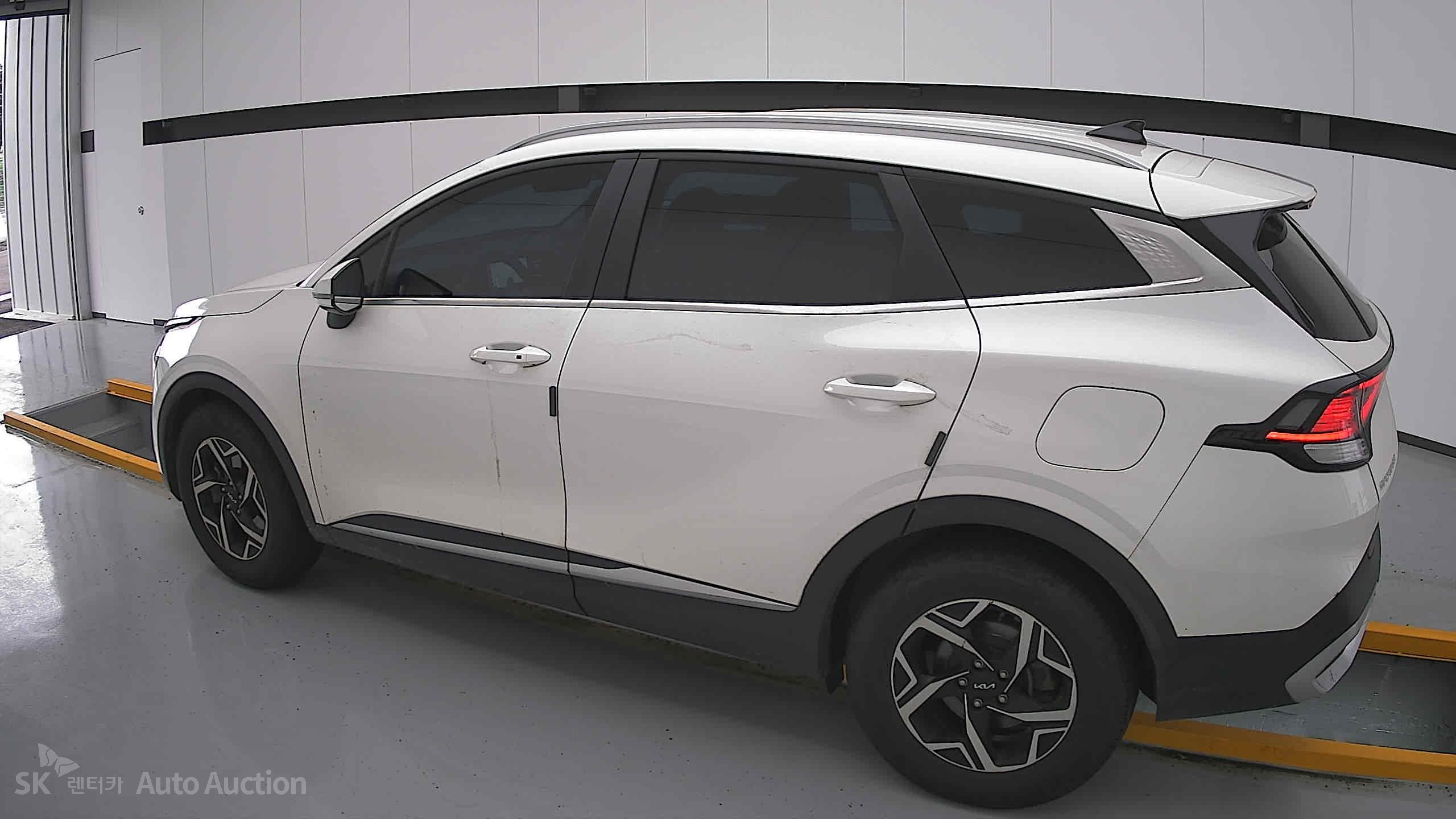 2023 - kia sportage
