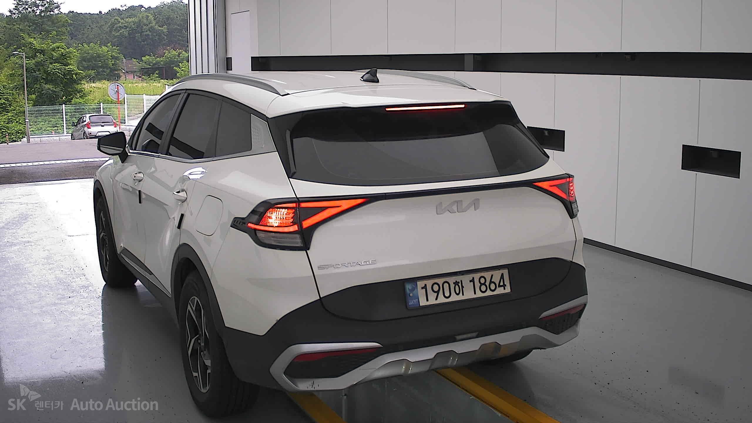 2023 - kia sportage