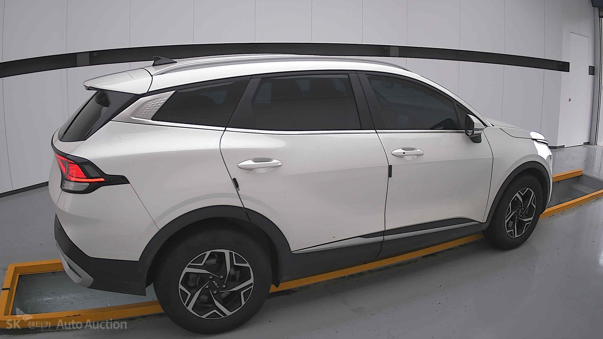 2023 - kia sportage