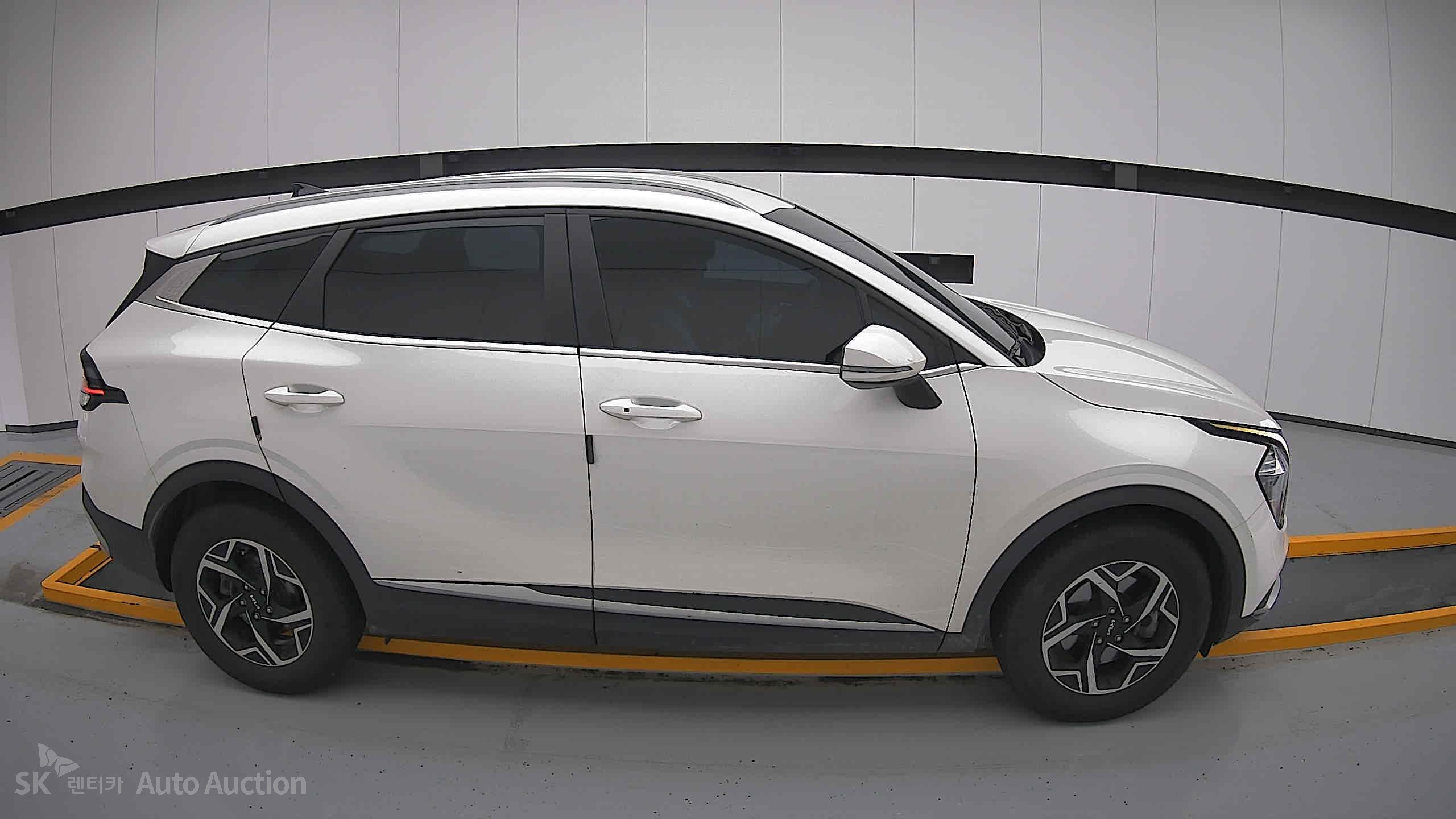 2023 - kia sportage