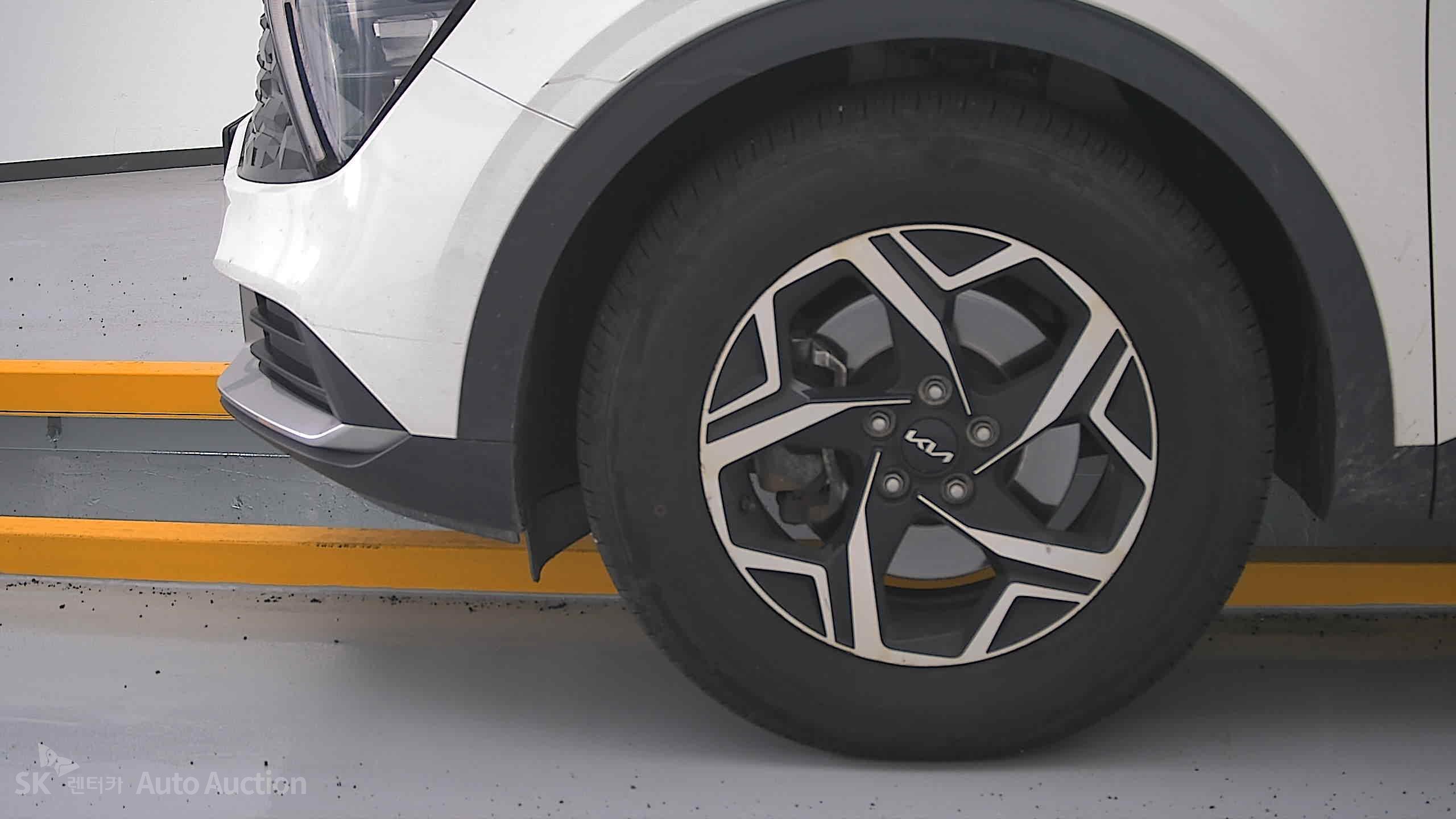 2023 - kia sportage
