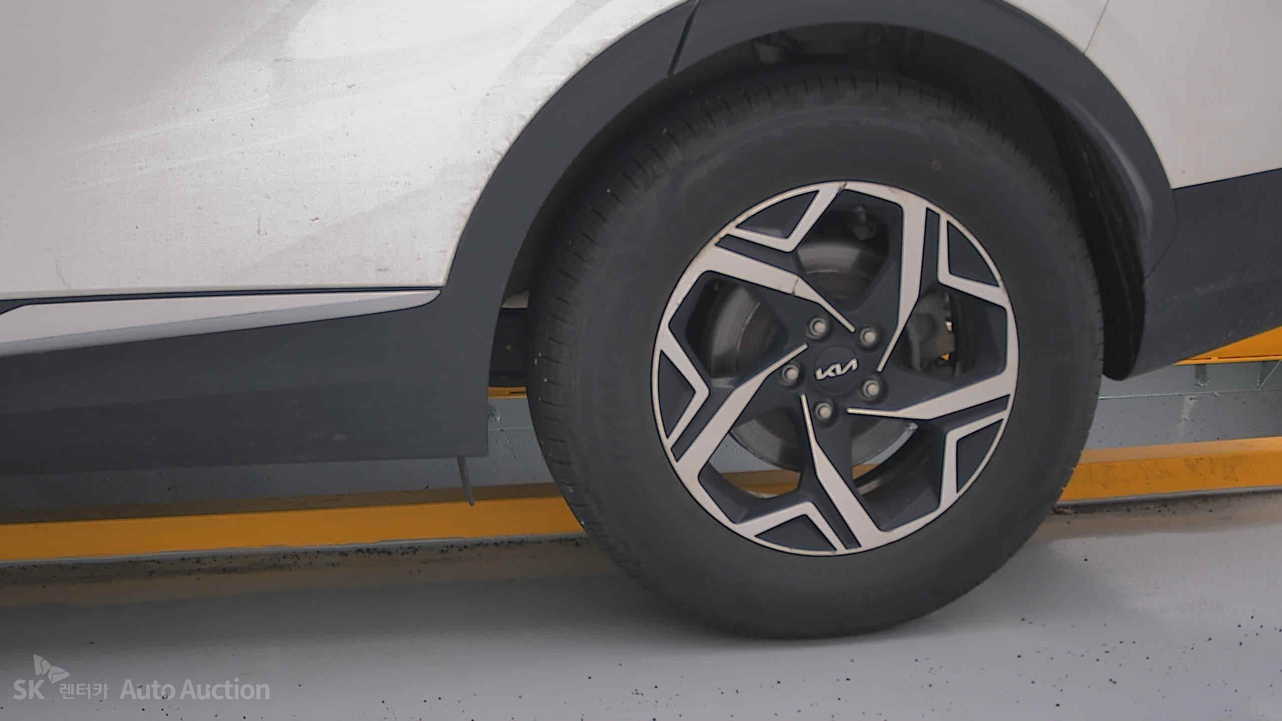 2023 - kia sportage