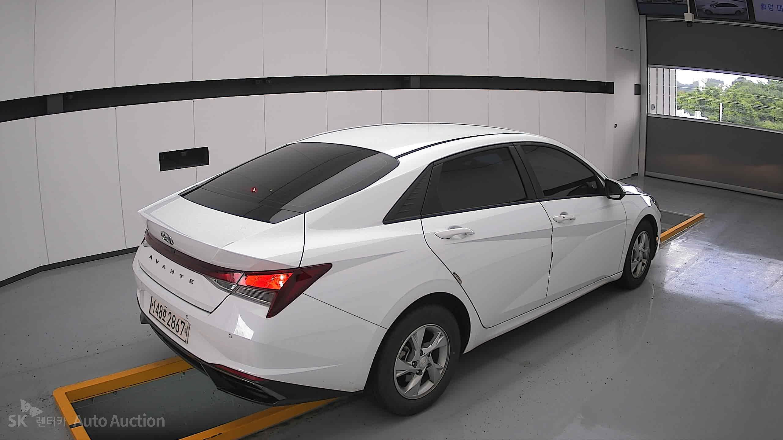 2021 - hyundai avante