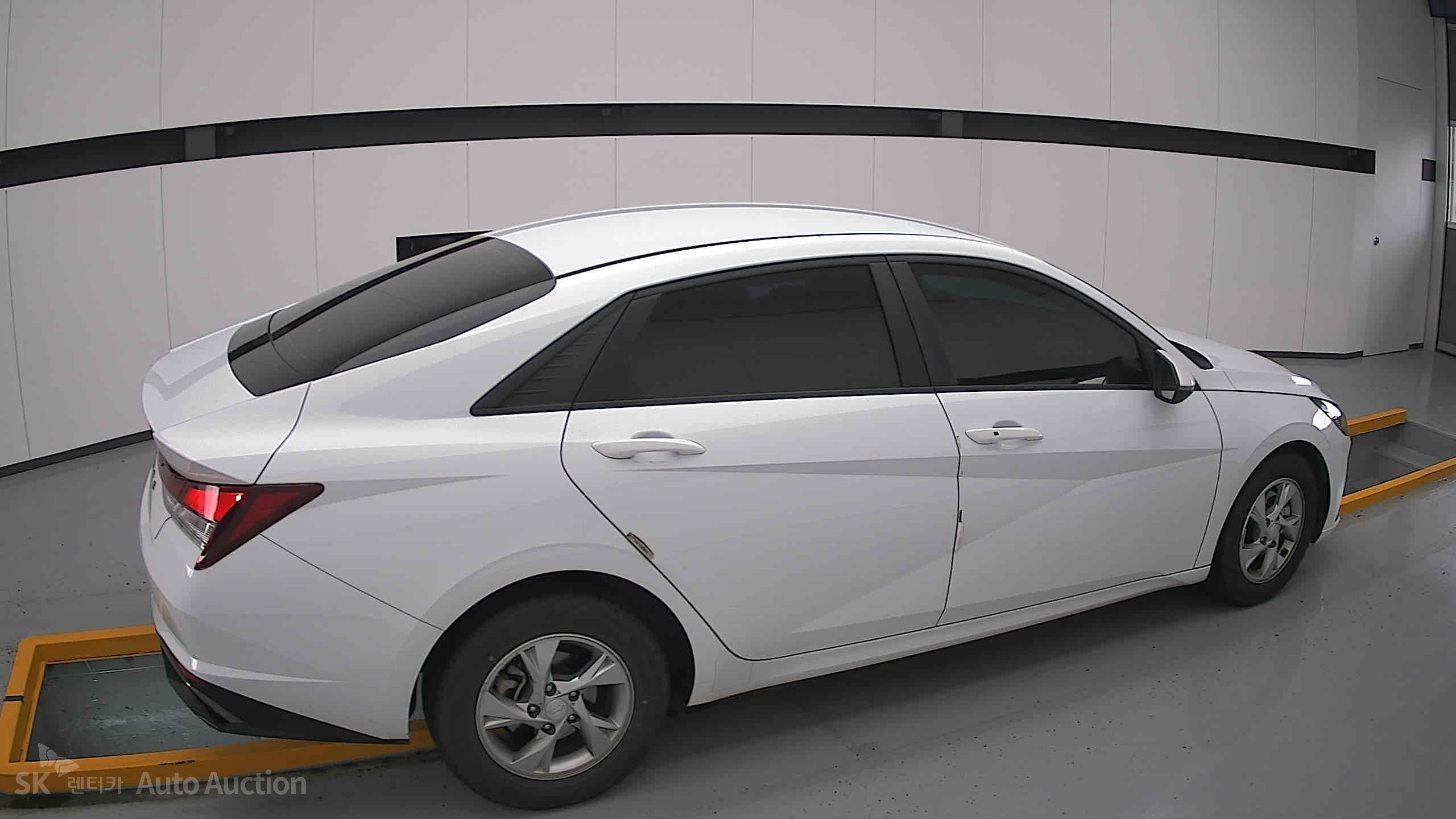 2021 - hyundai avante