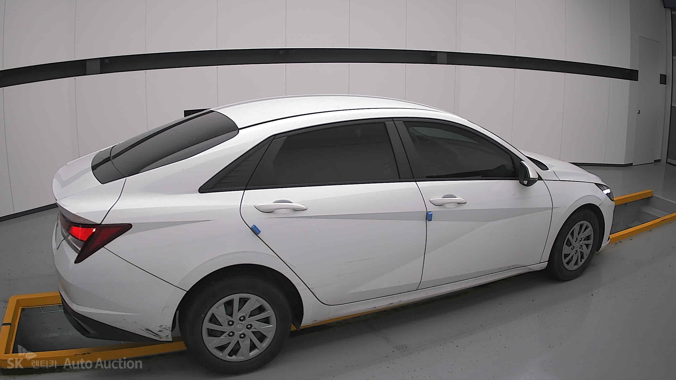 2021 - hyundai avante