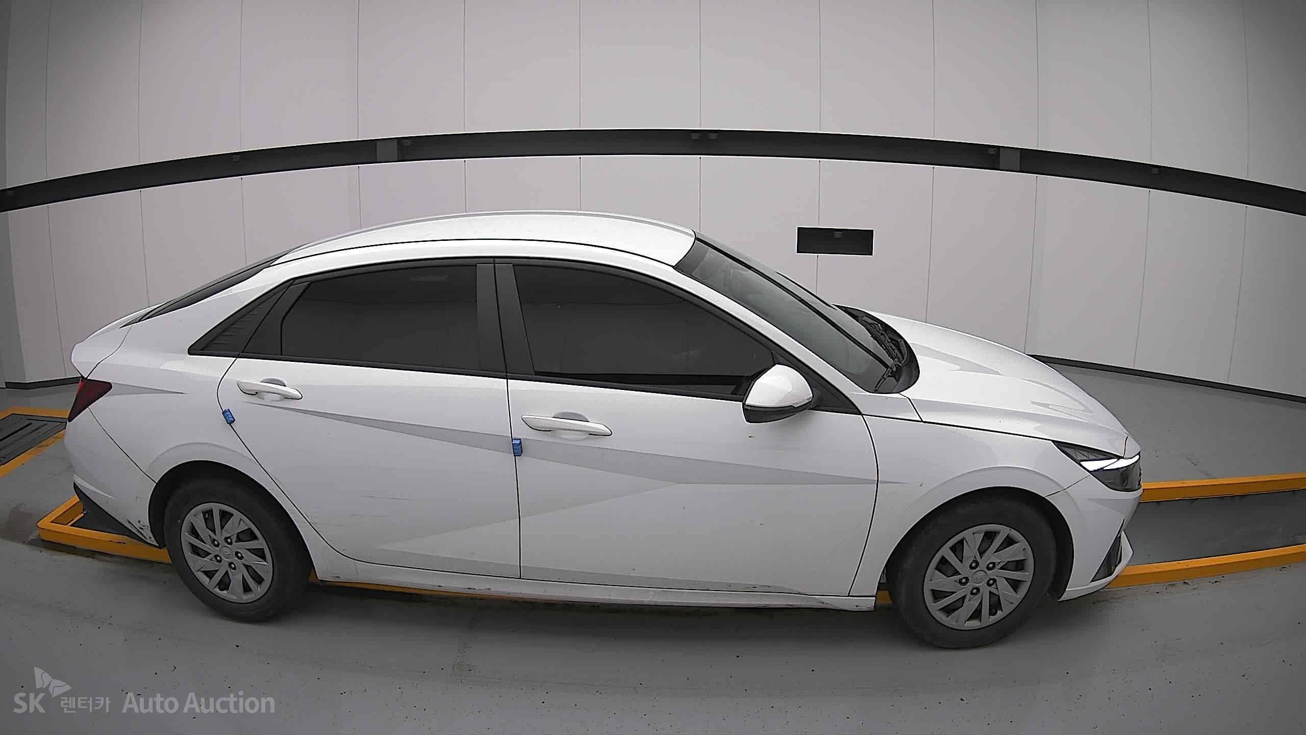2021 - hyundai avante