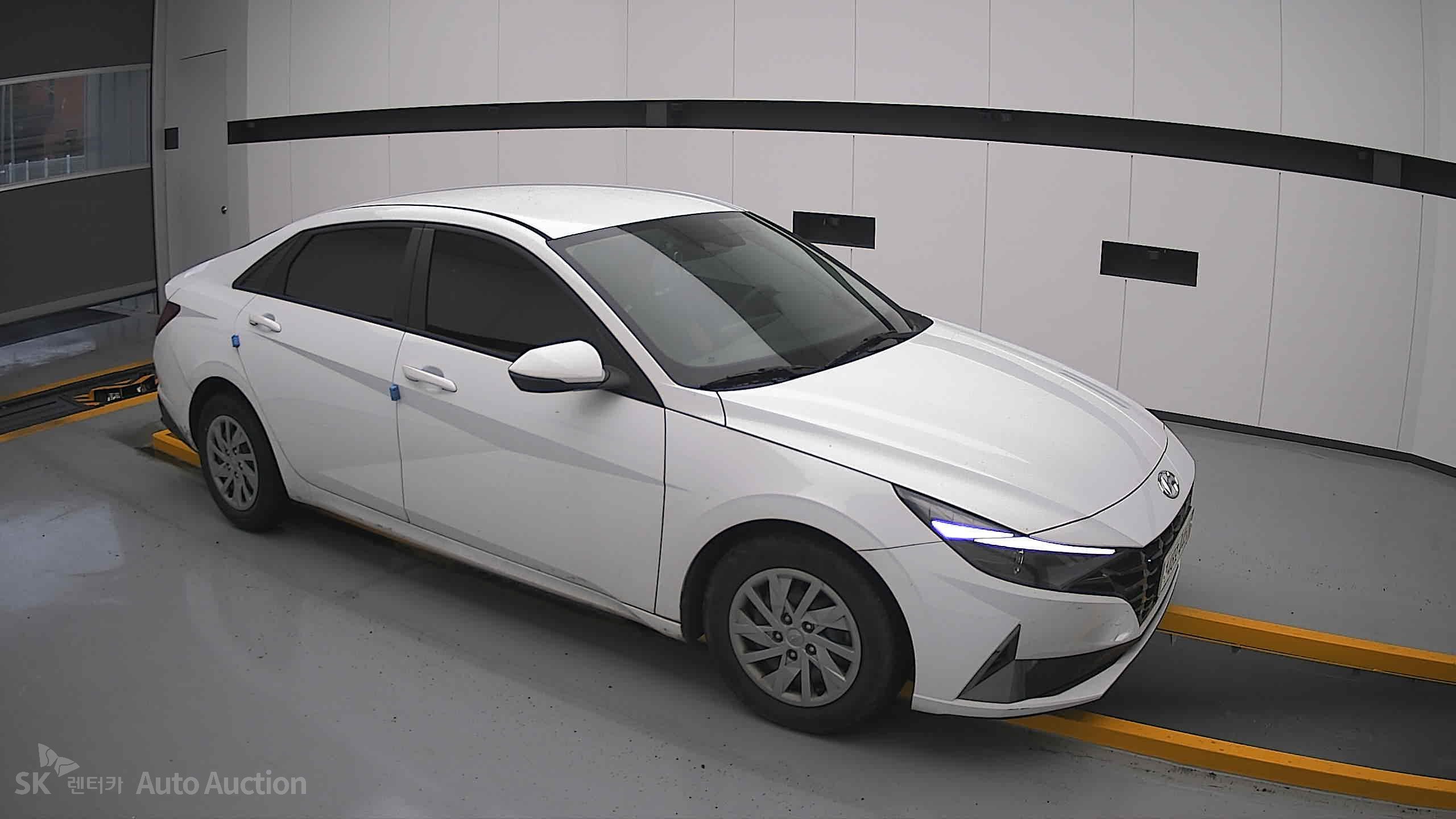 2021 - hyundai avante