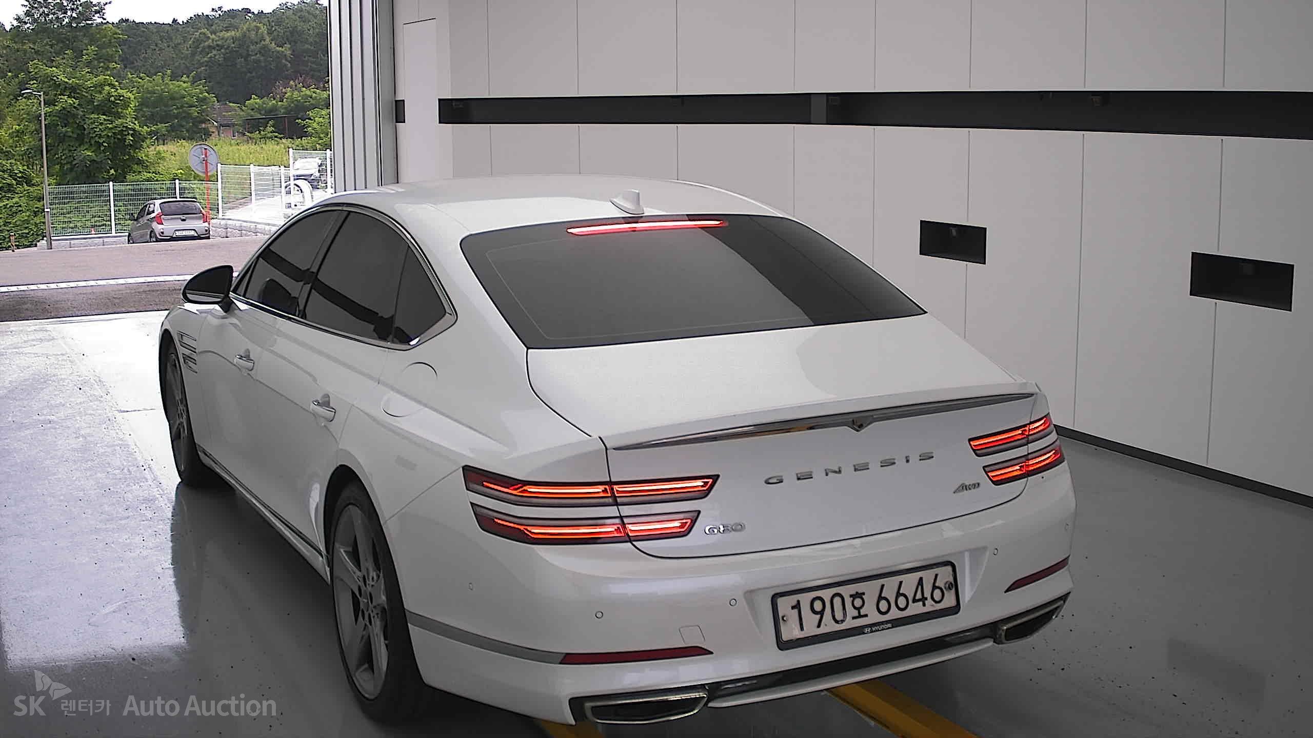 2022 - genesis g80