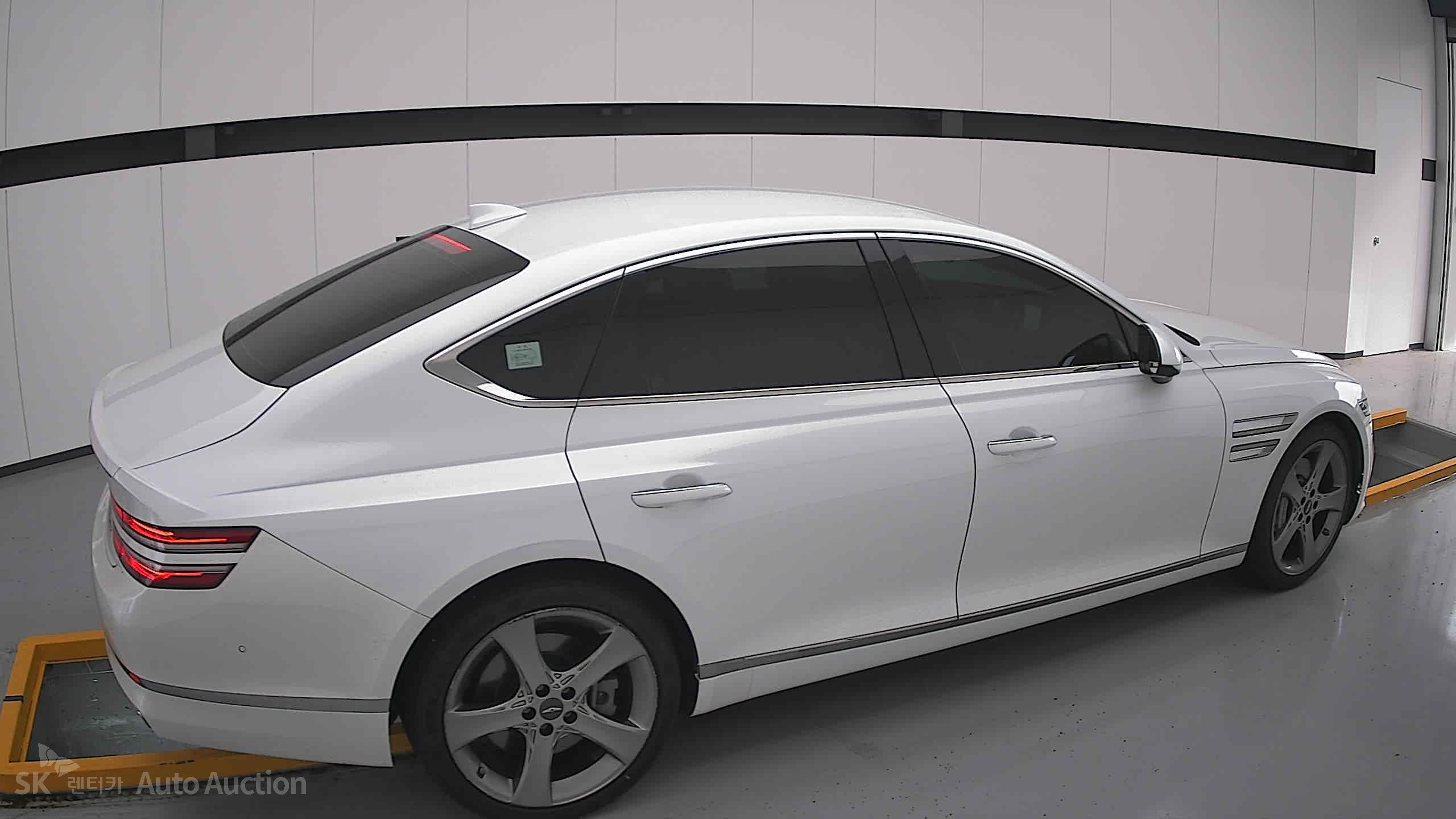 2022 - genesis g80