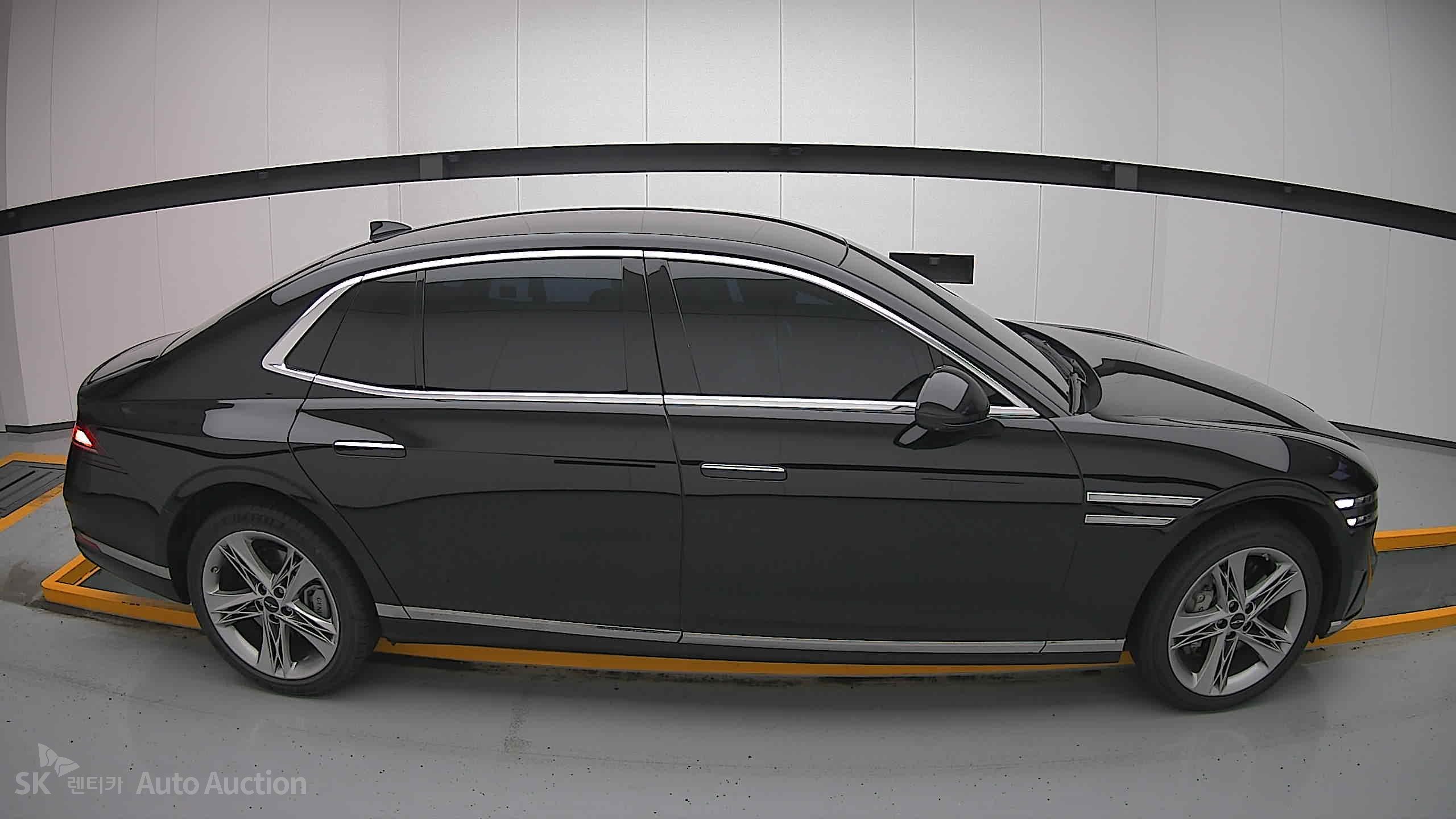 2022 - genesis g90