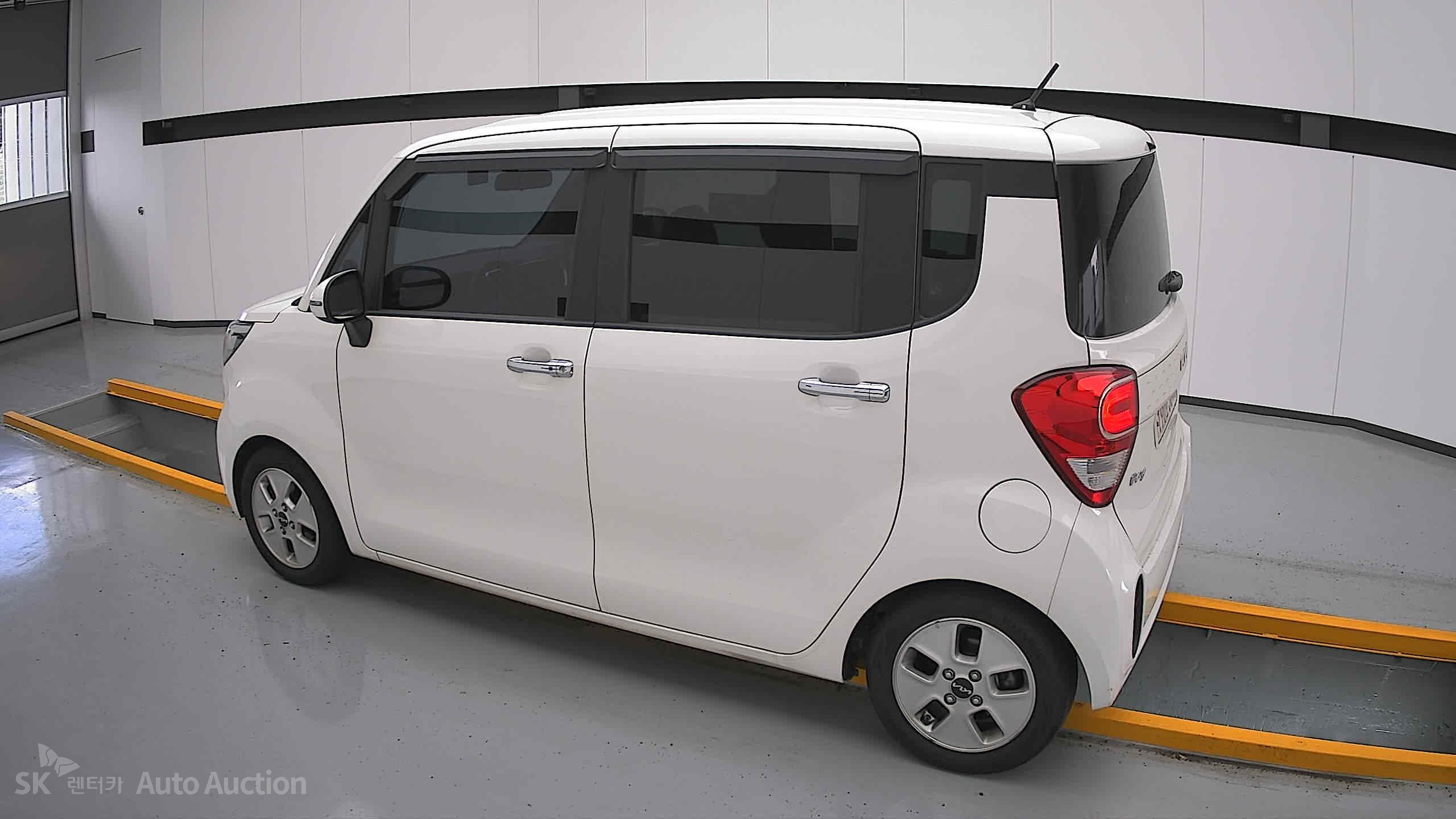 2022 - kia ray