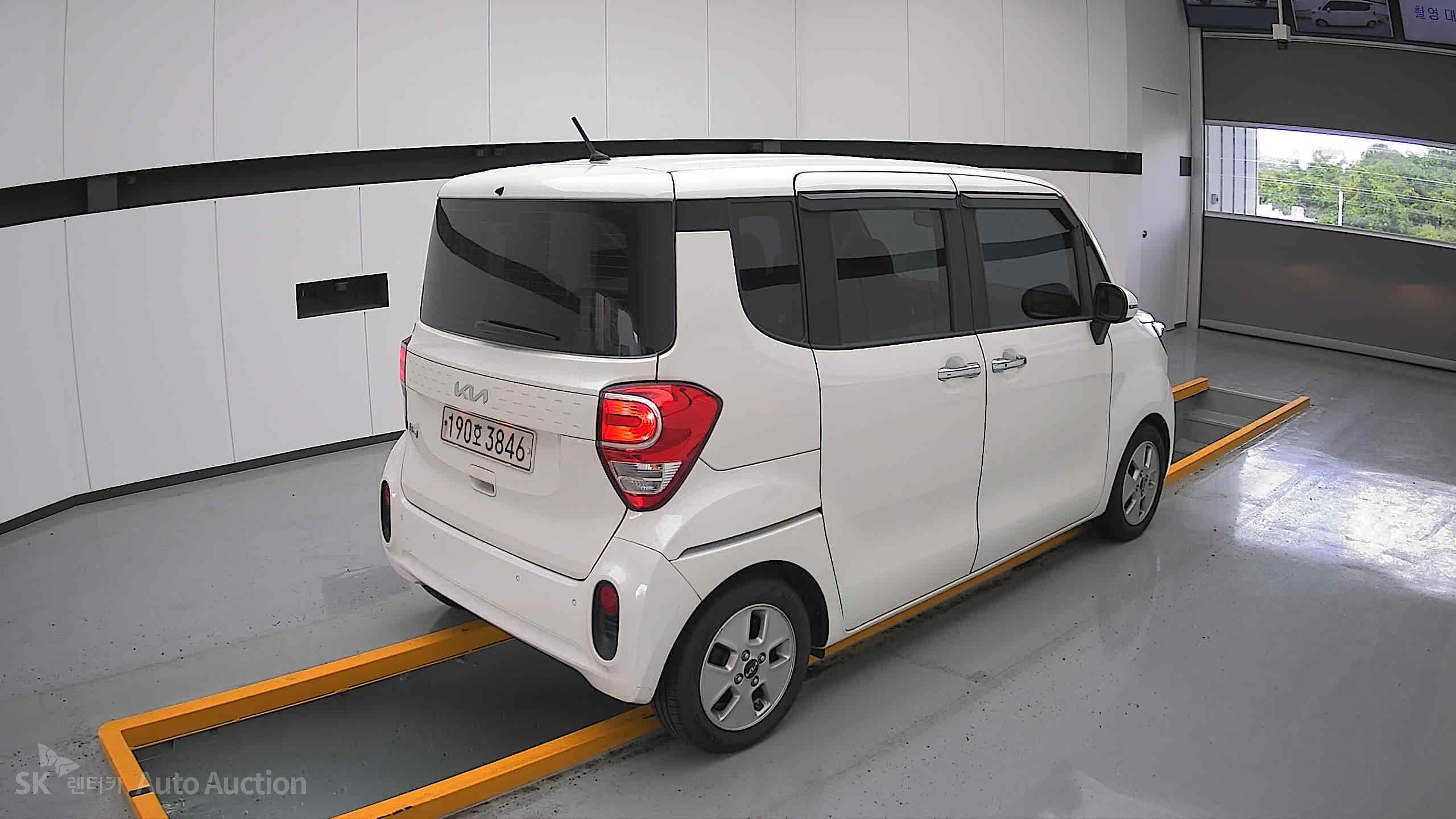 2022 - kia ray