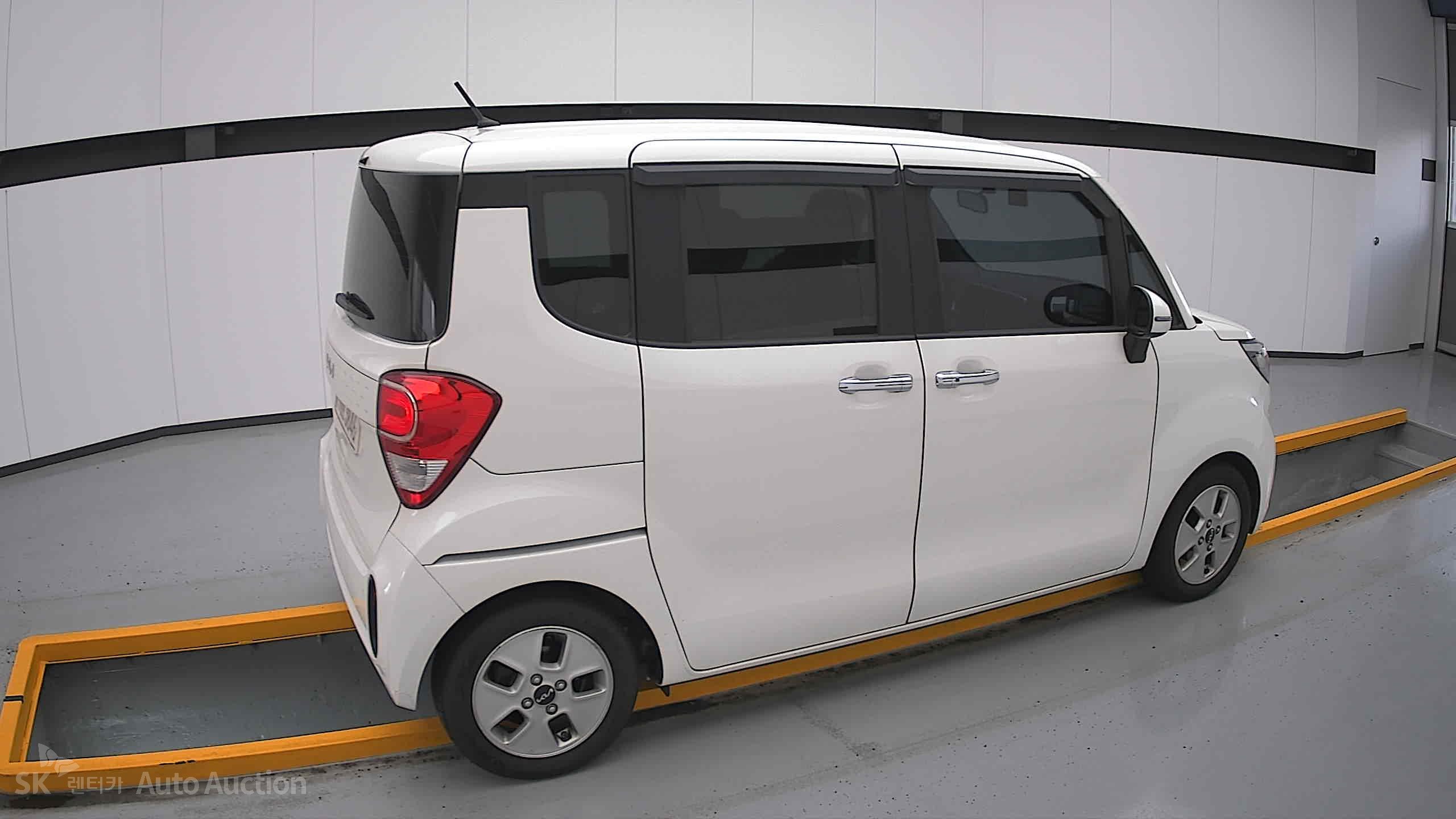 2022 - kia ray