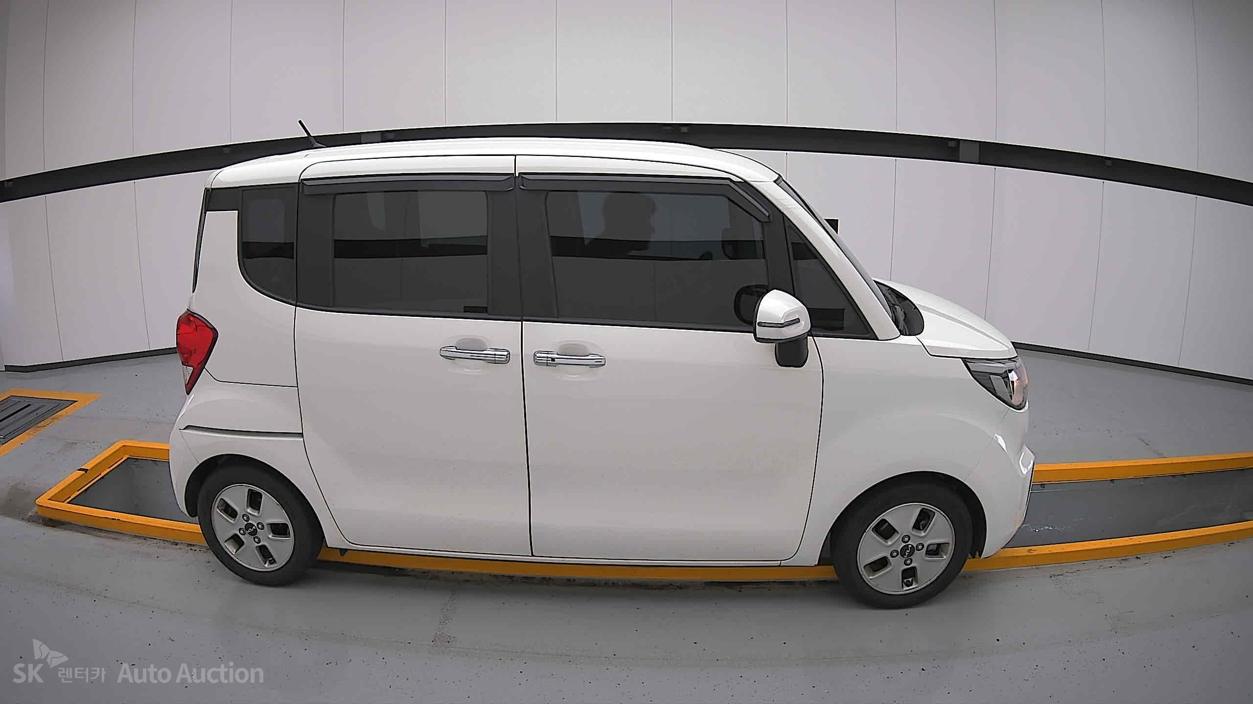 2022 - kia ray