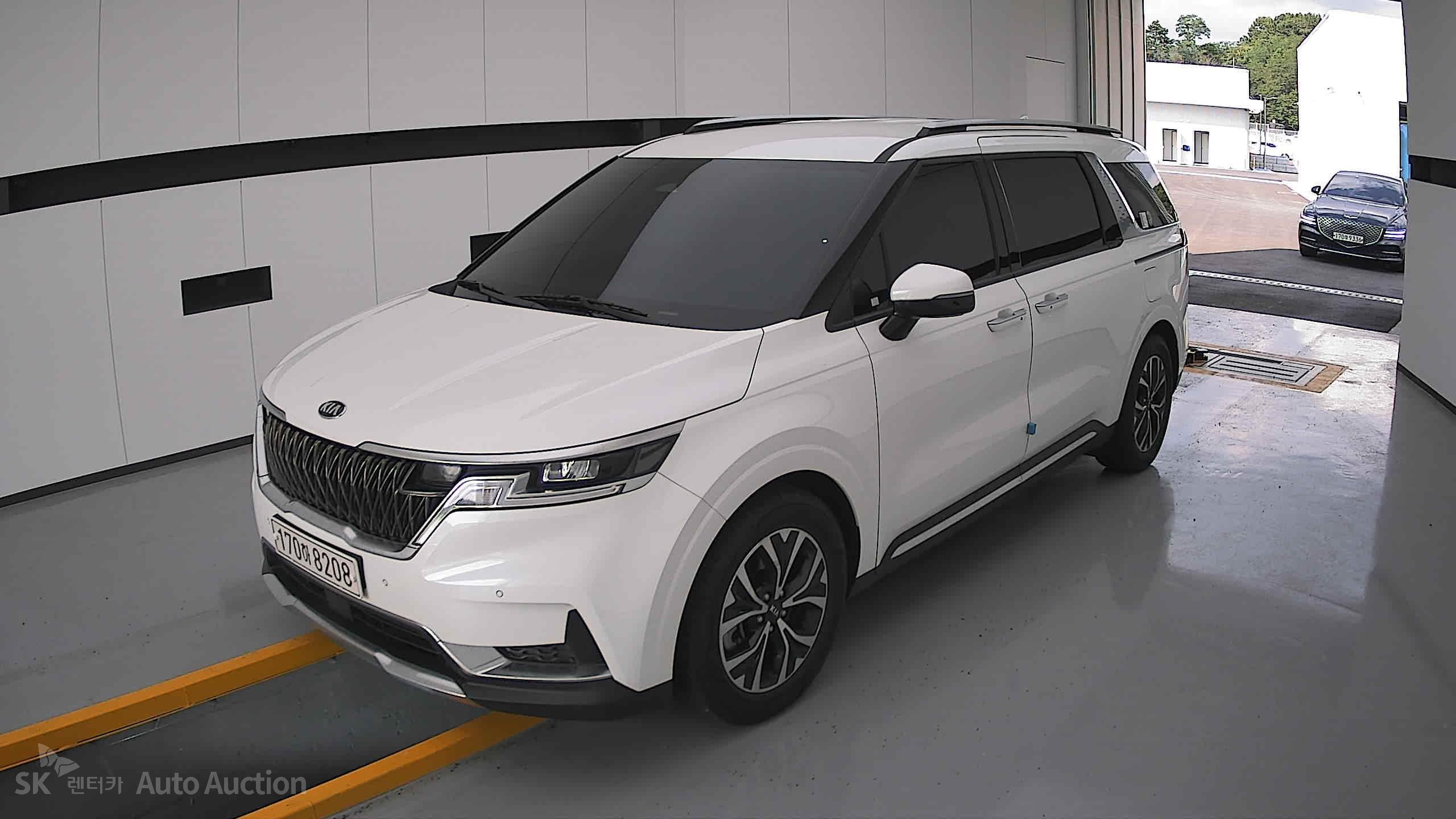 2021 - kia carnival