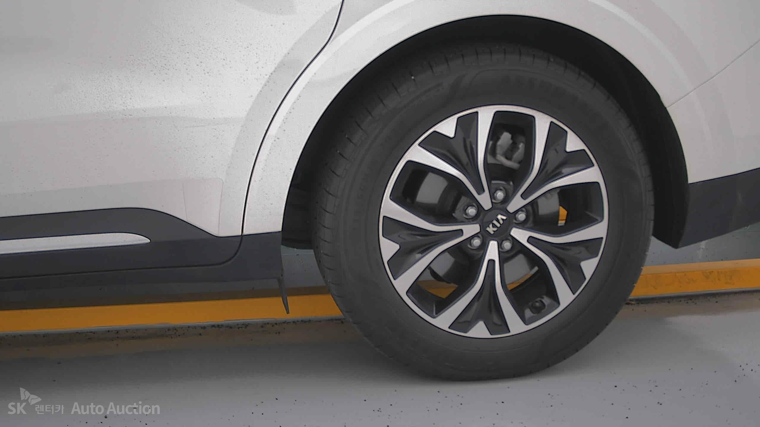2021 - kia carnival
