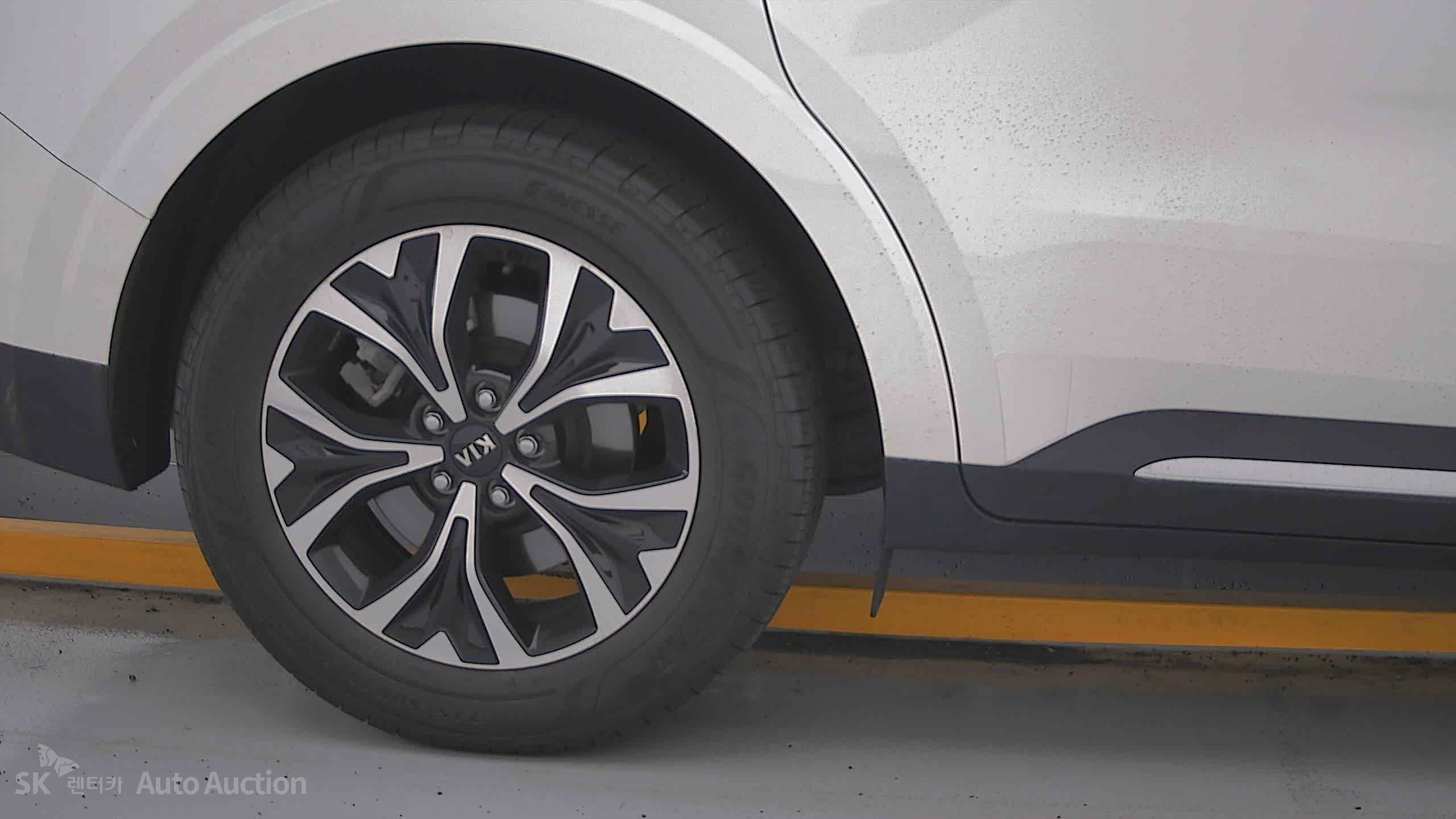 2021 - kia carnival