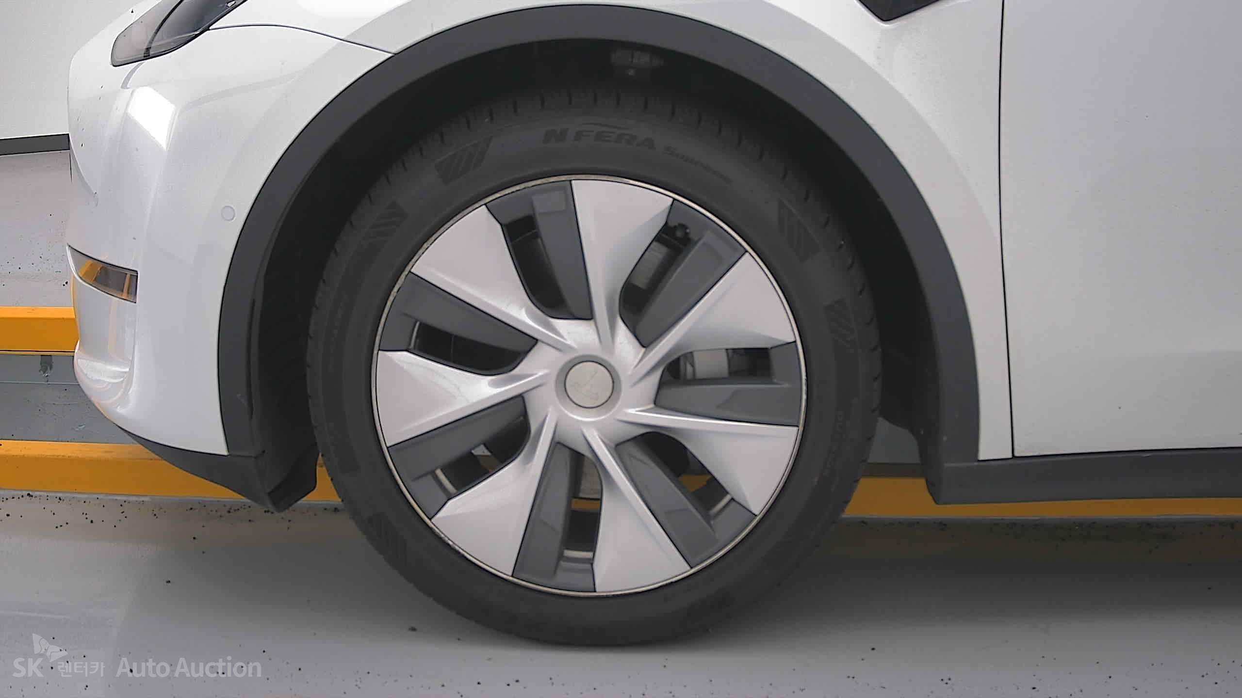 2022 - tesla model y