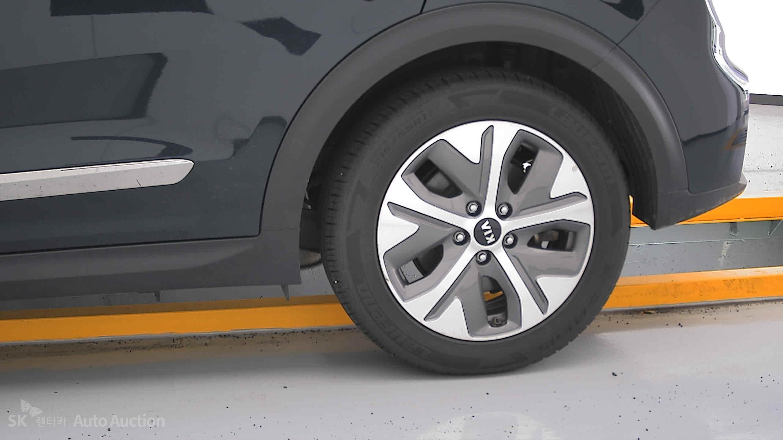 2021 - kia niro