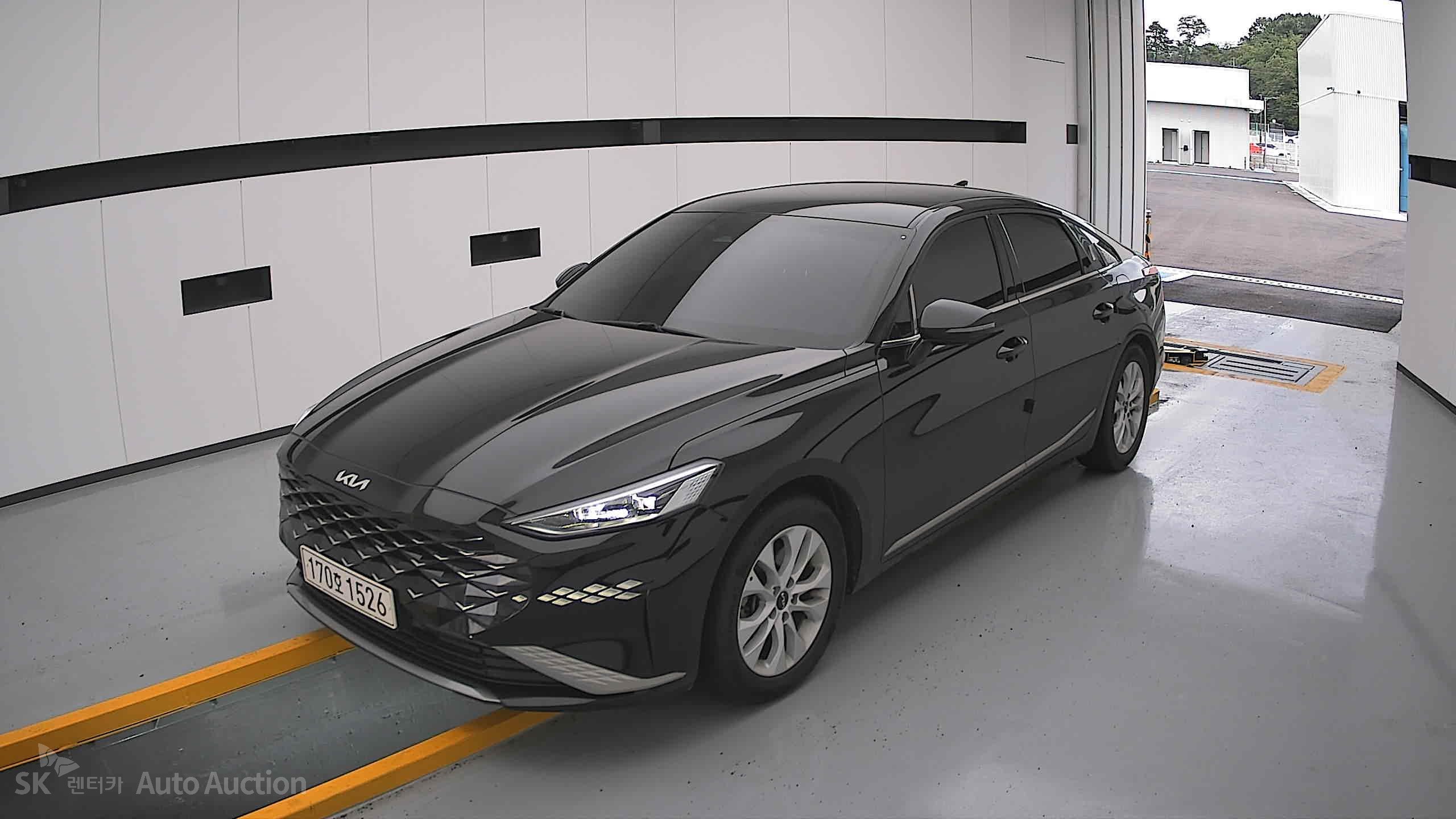 2022 - kia k8