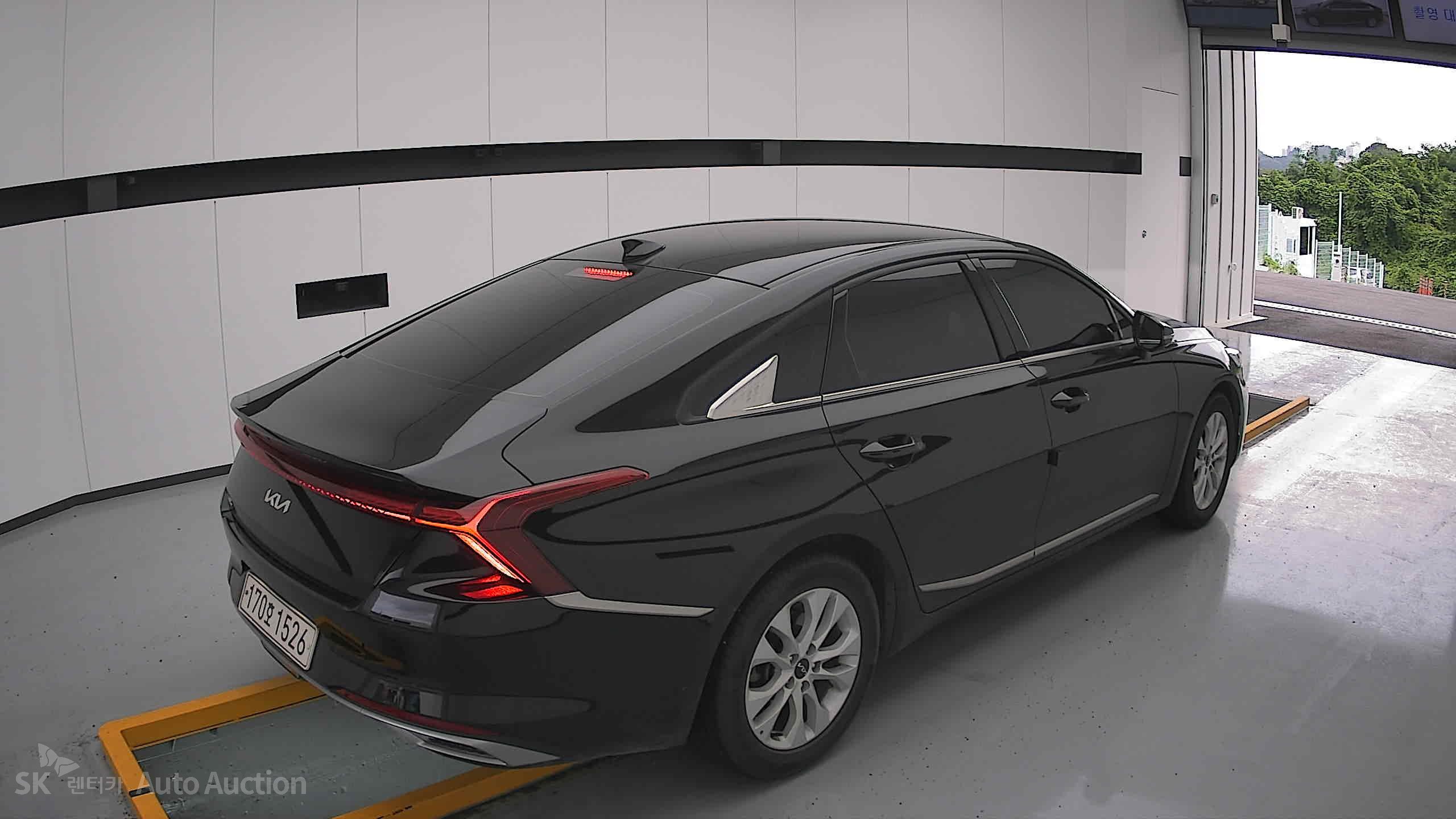 2022 - kia k8