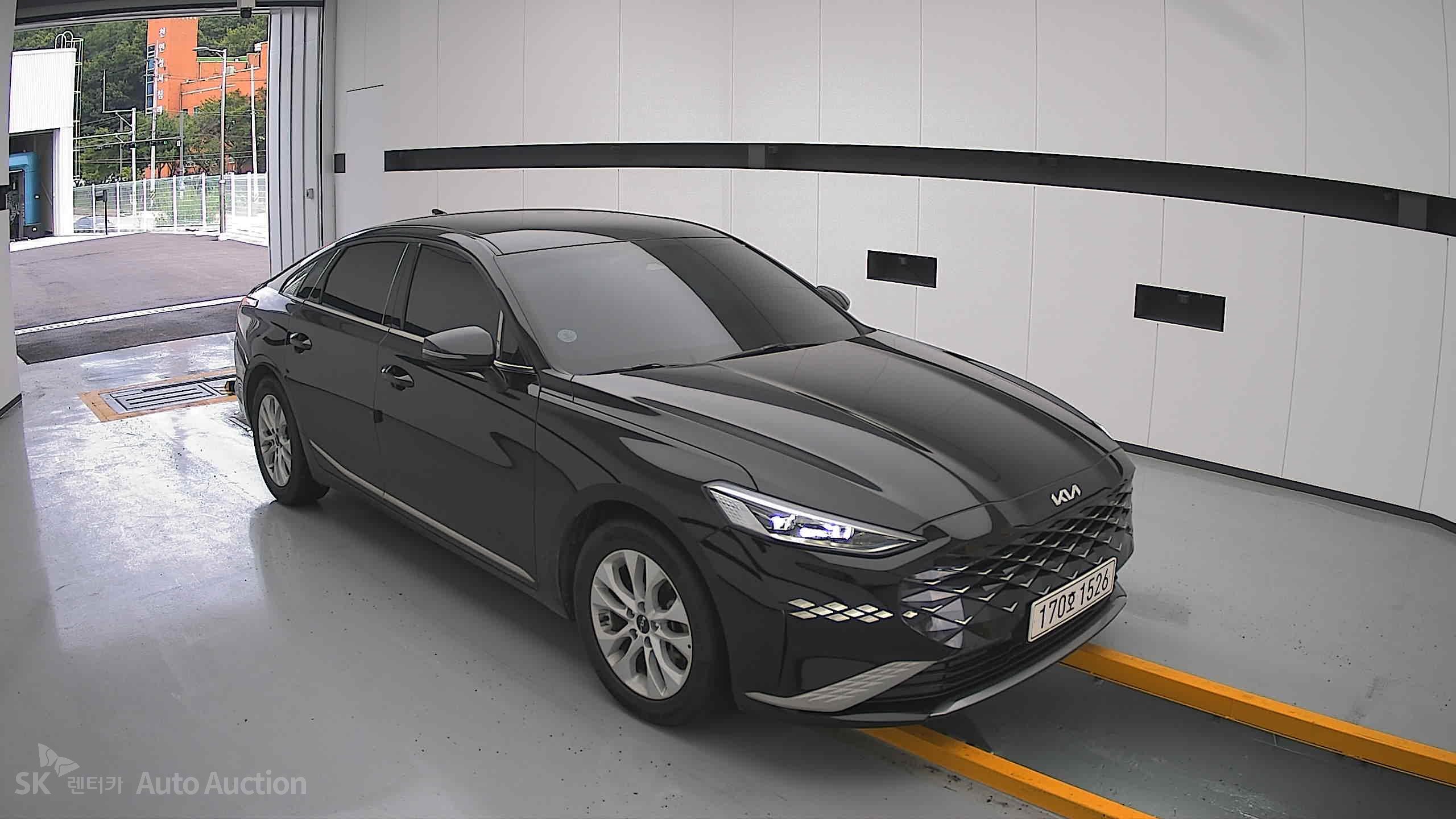 2022 - kia k8