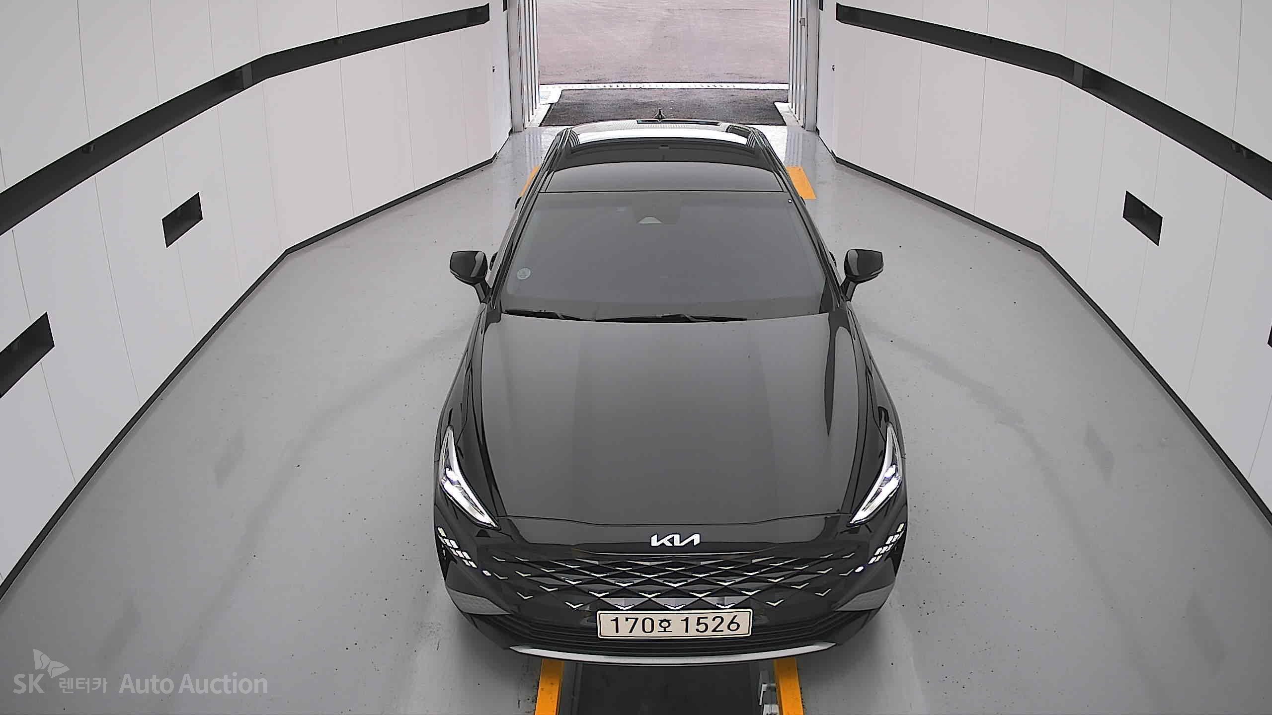 2022 - kia k8